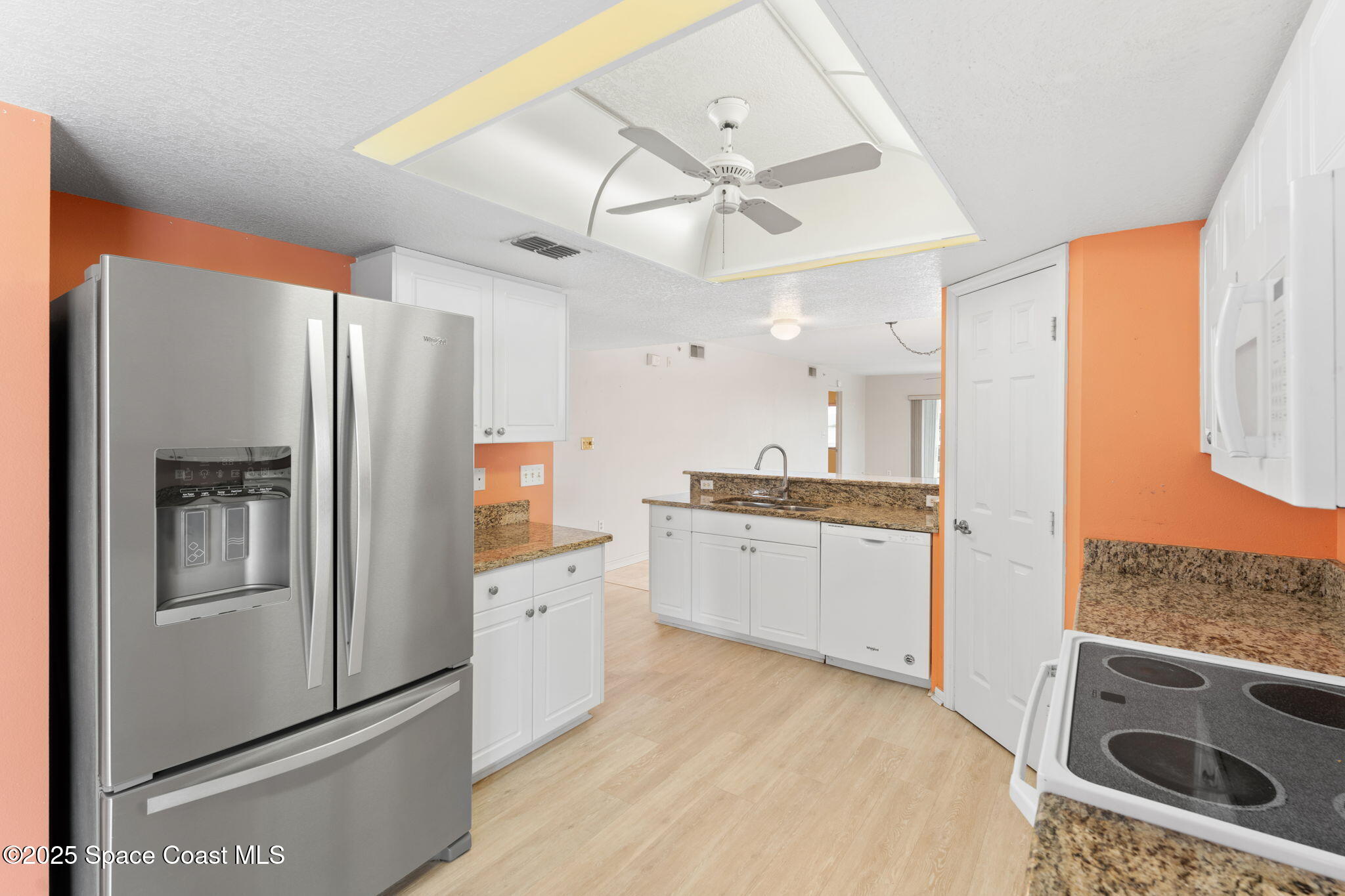 609 Shorewood Drive, 408
