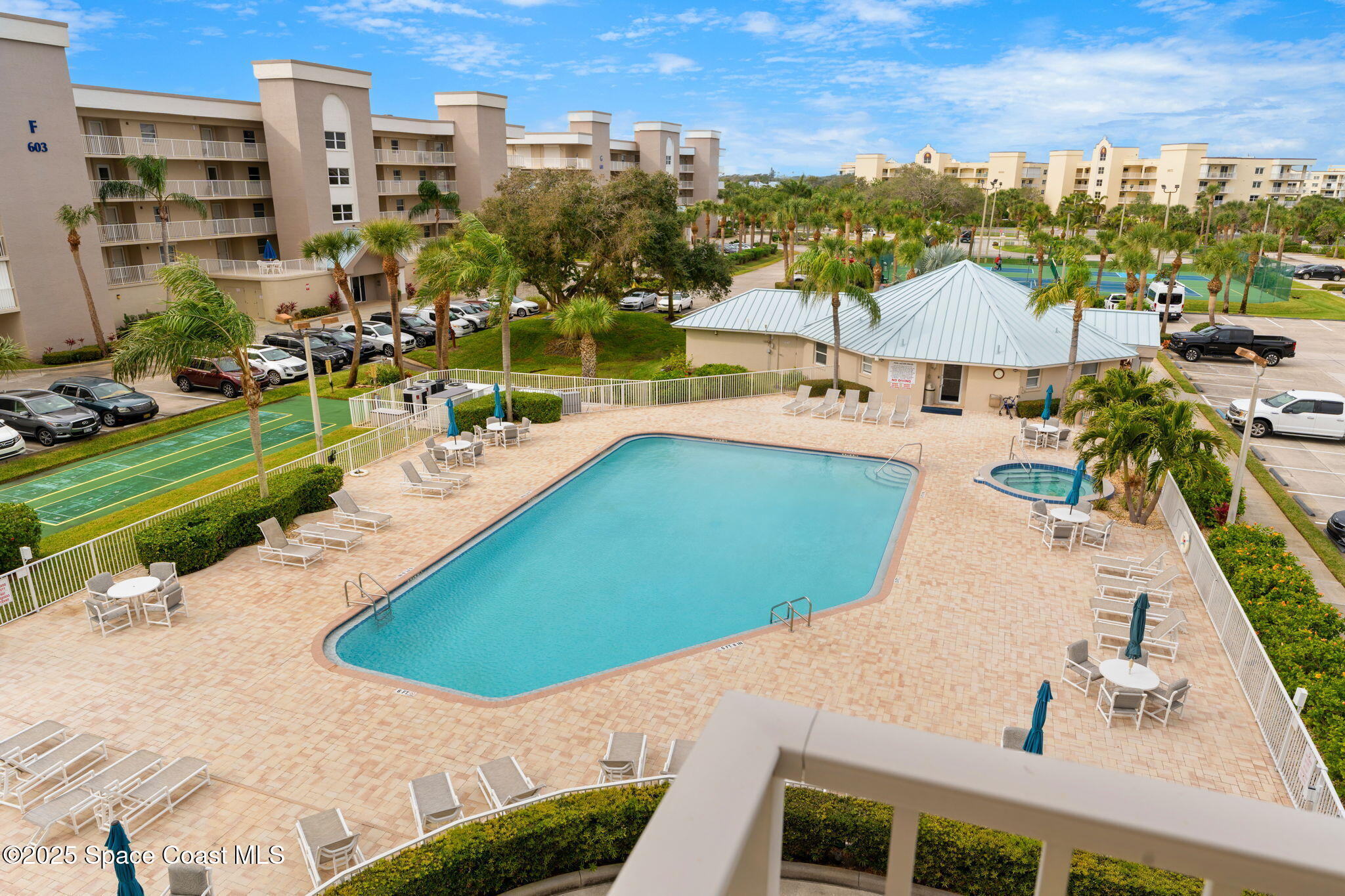 609 Shorewood Drive, 408