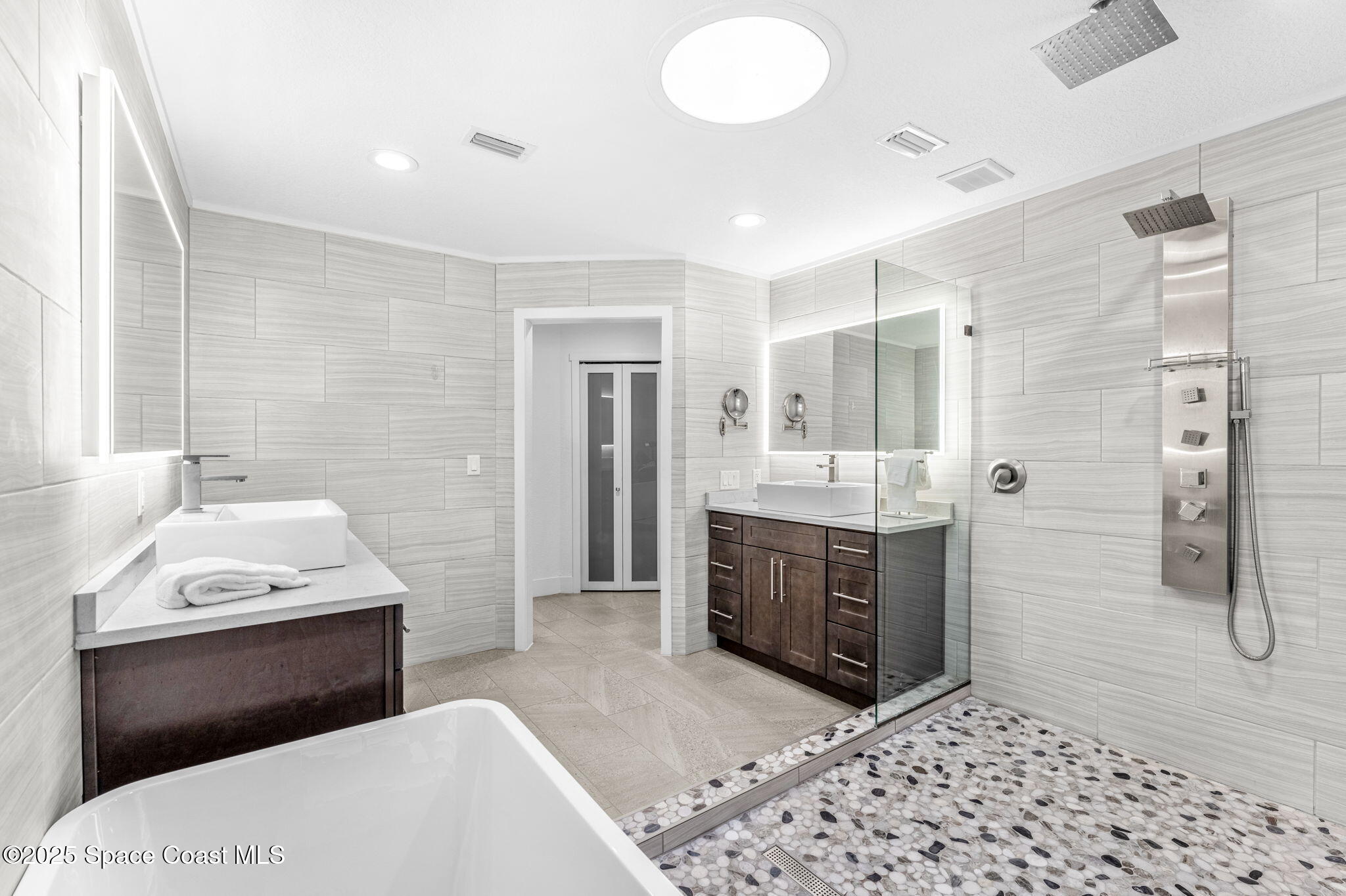 572 Spindle Palm Drive