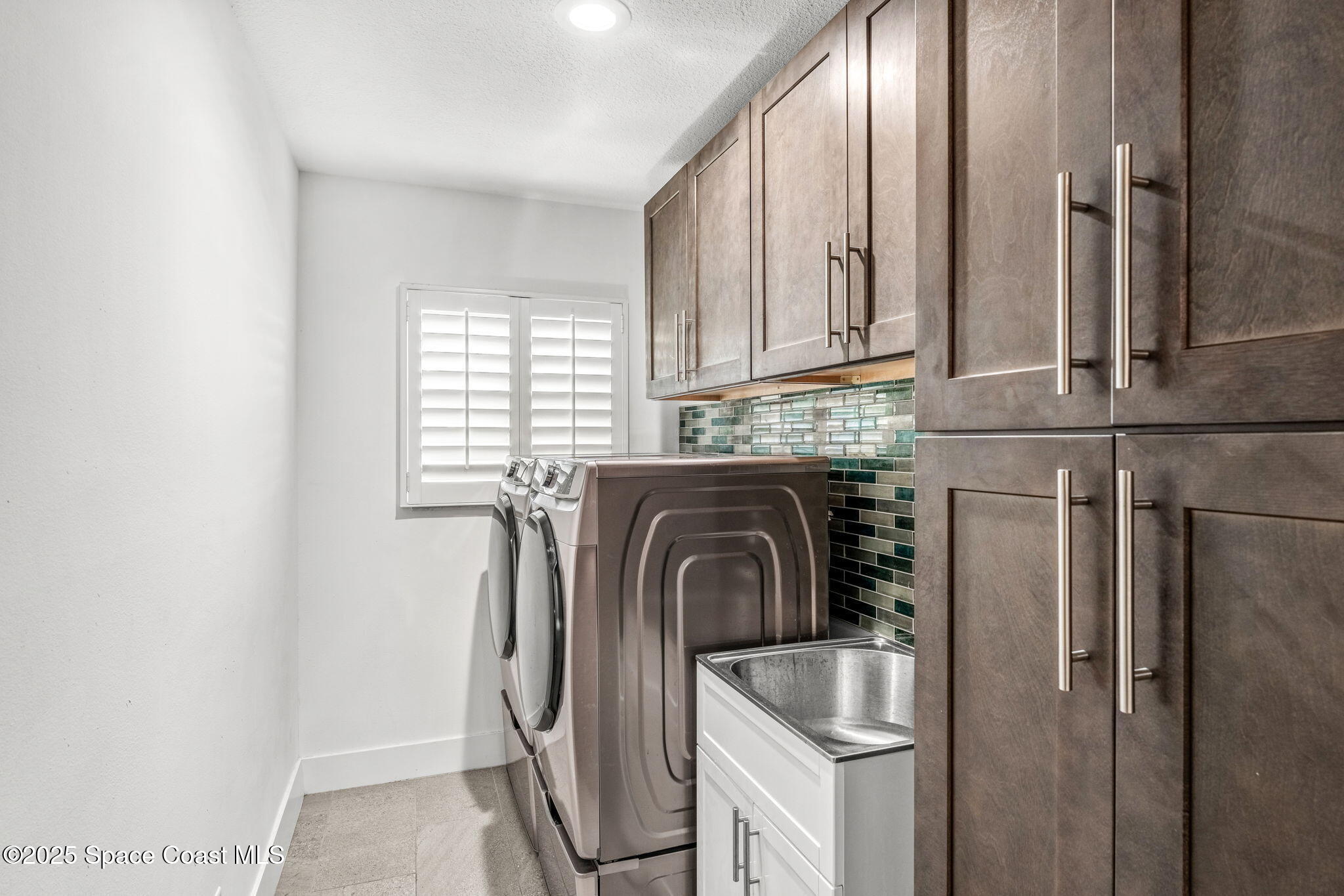 572 Spindle Palm Drive