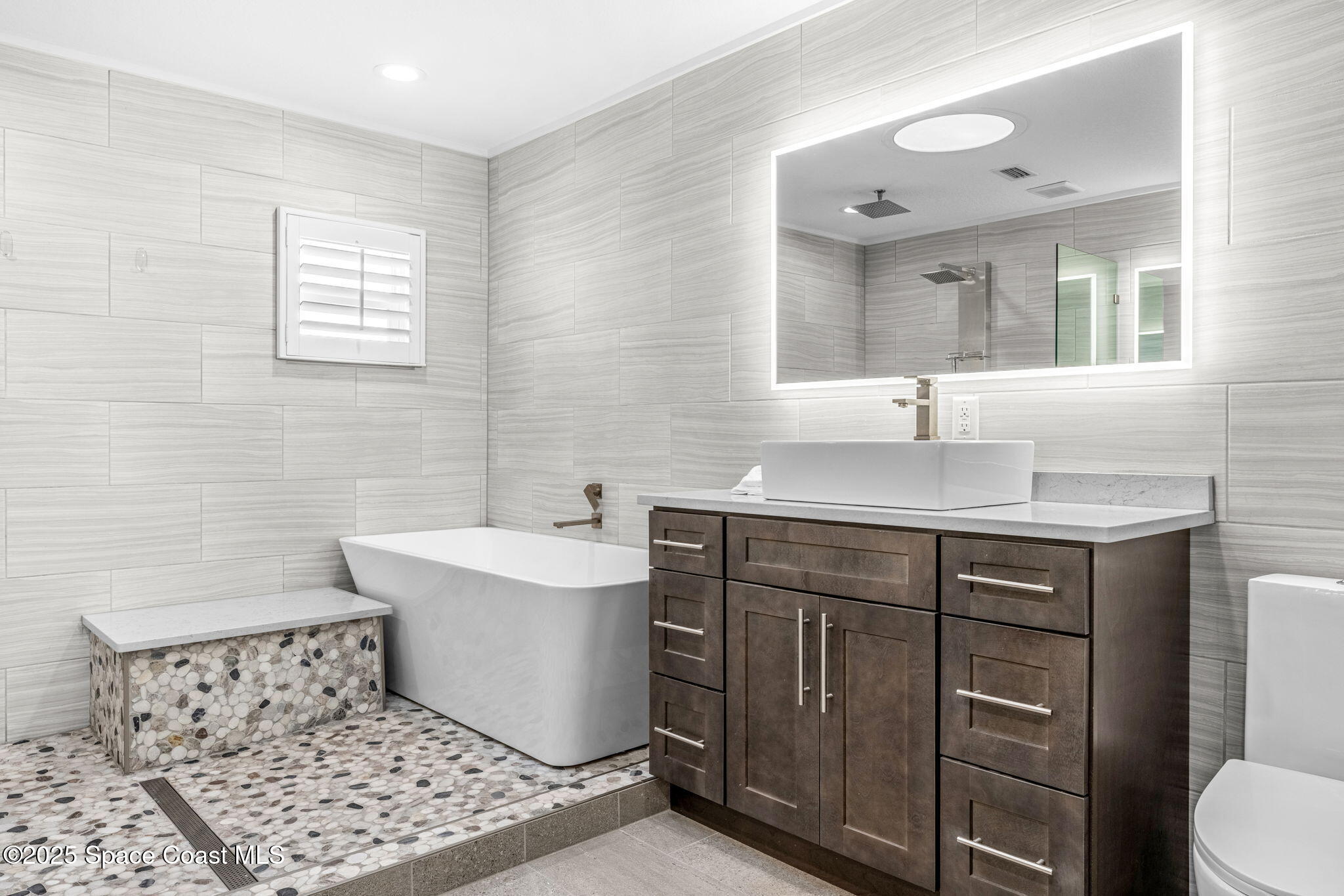 572 Spindle Palm Drive