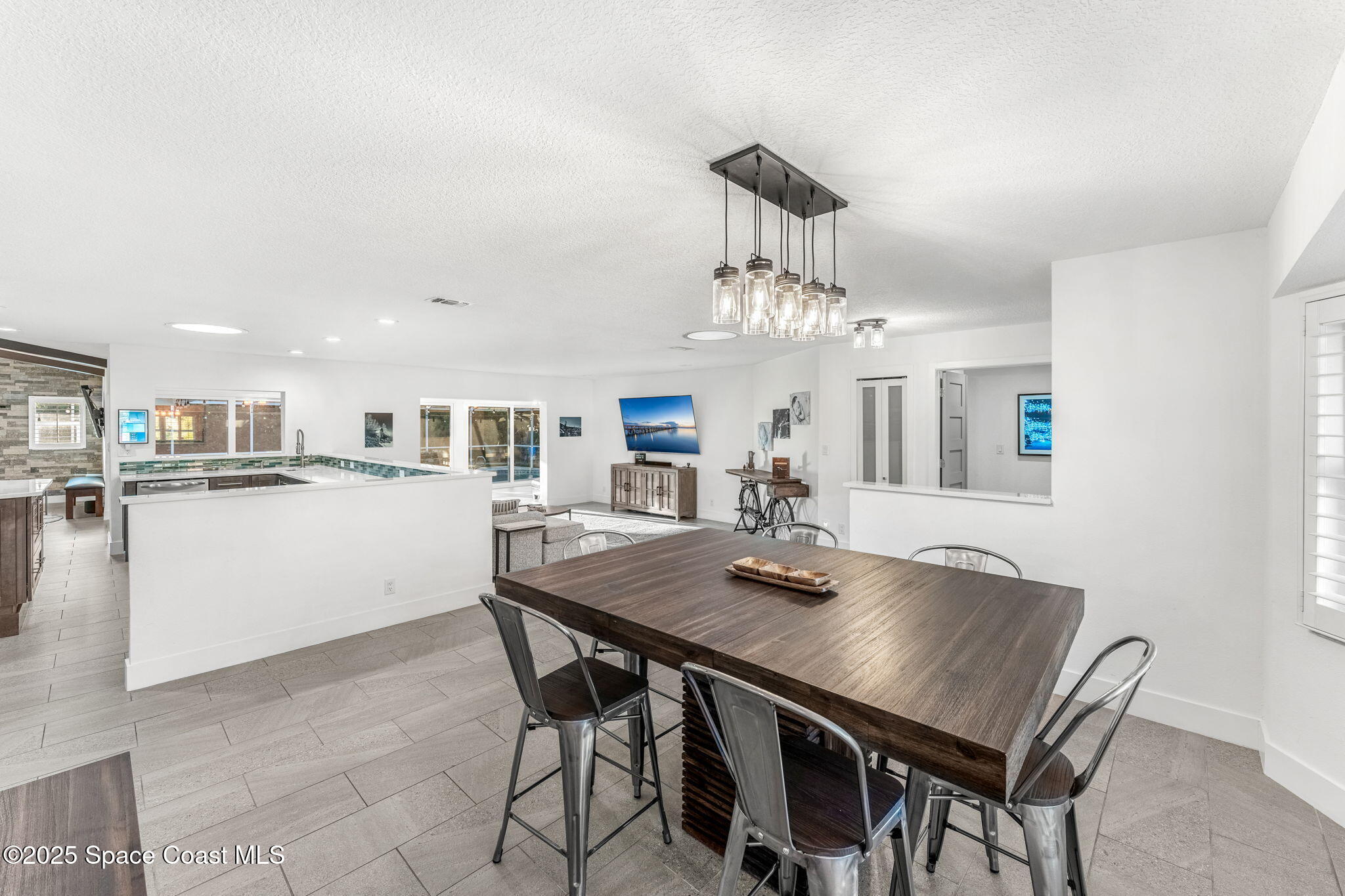 572 Spindle Palm Drive