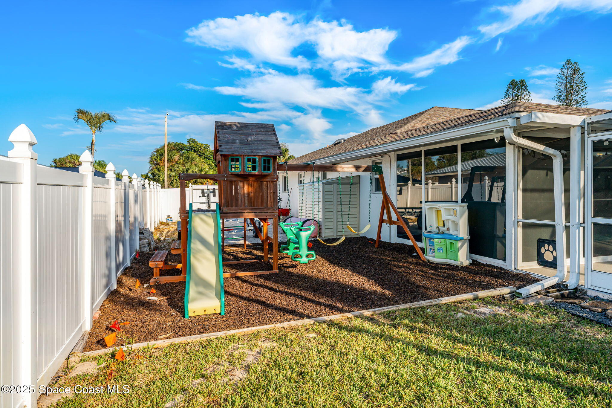 572 Spindle Palm Drive