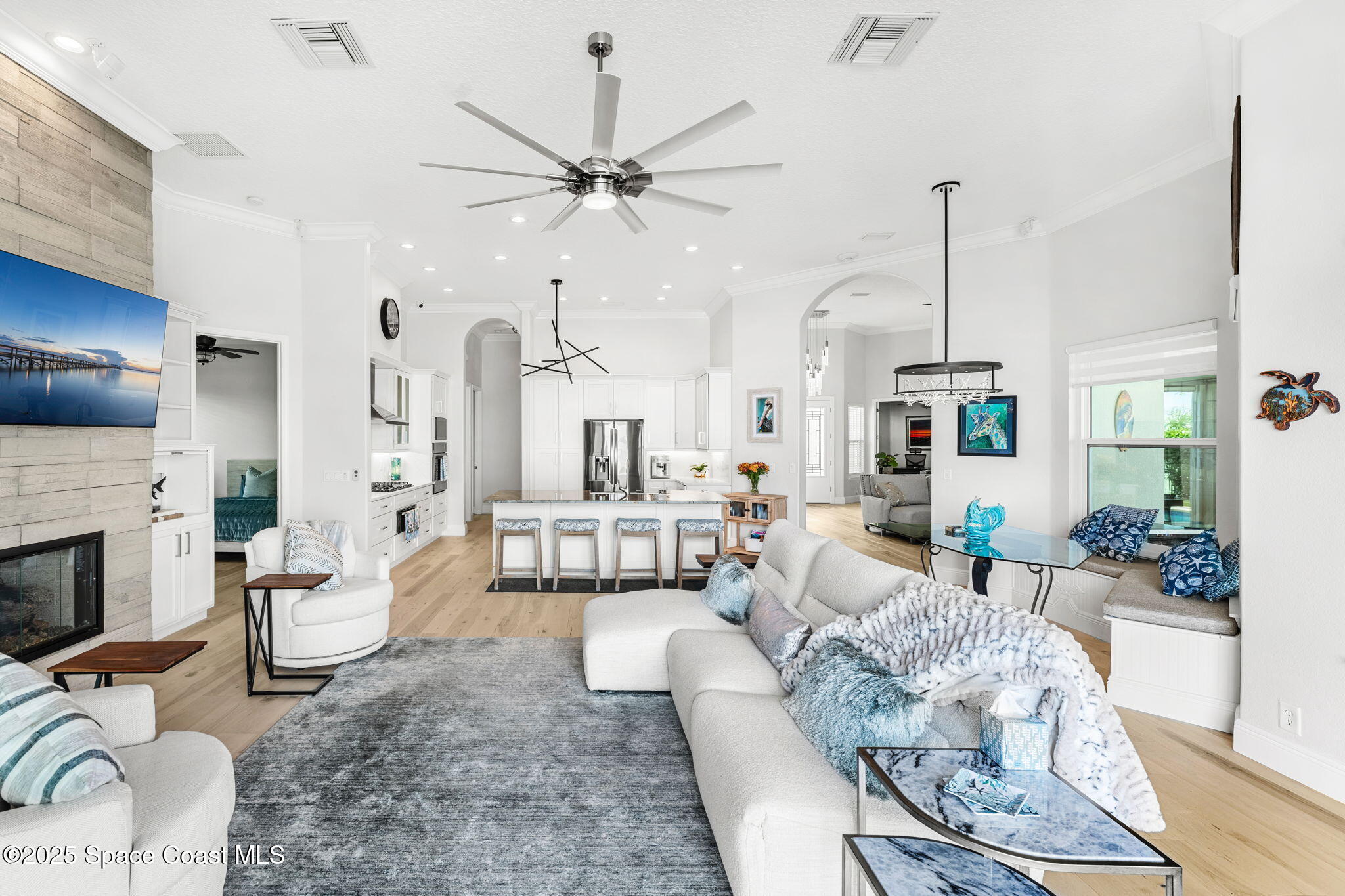 445 Riverview Lane