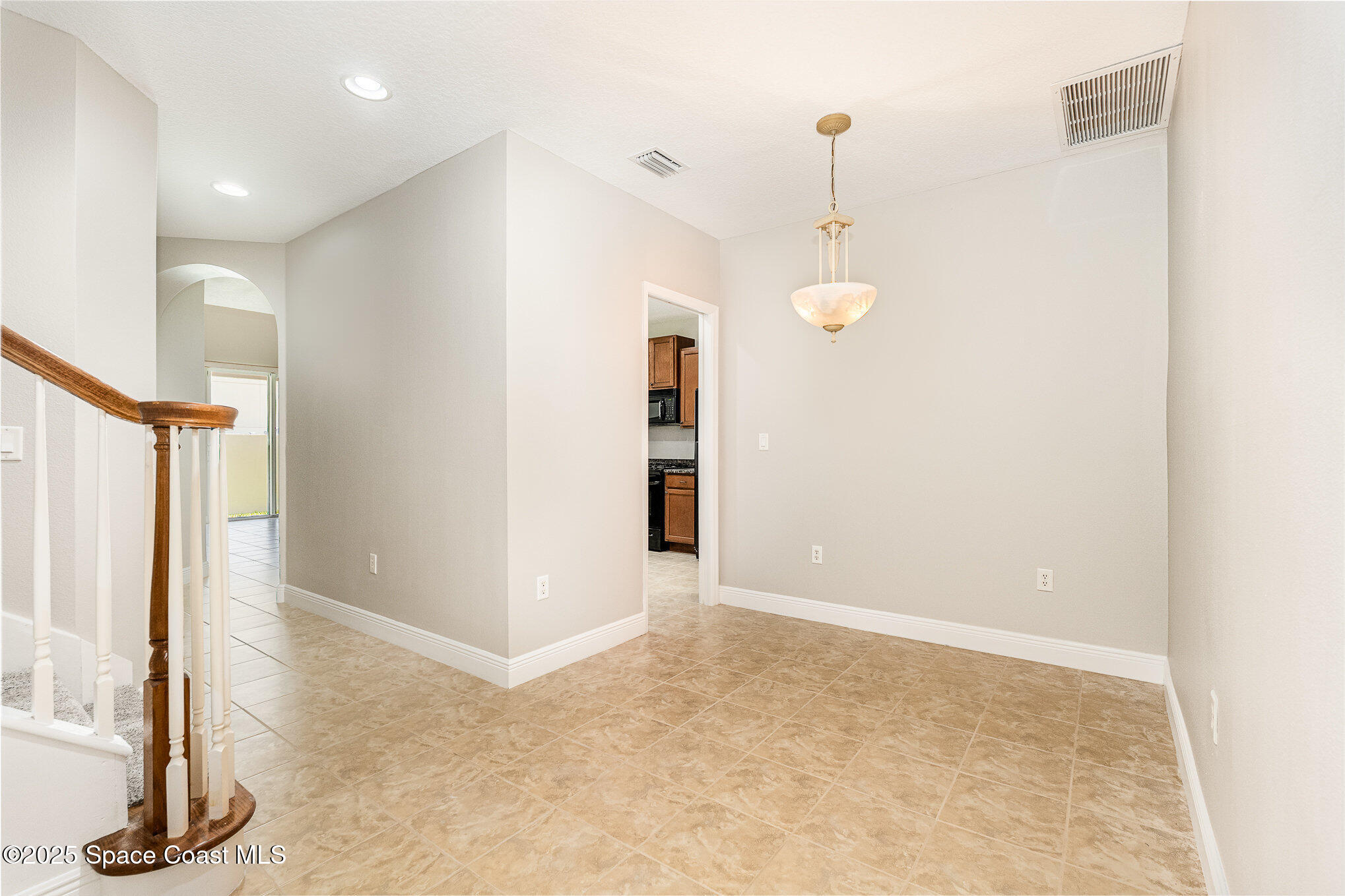 1243 Etruscan Way, 103