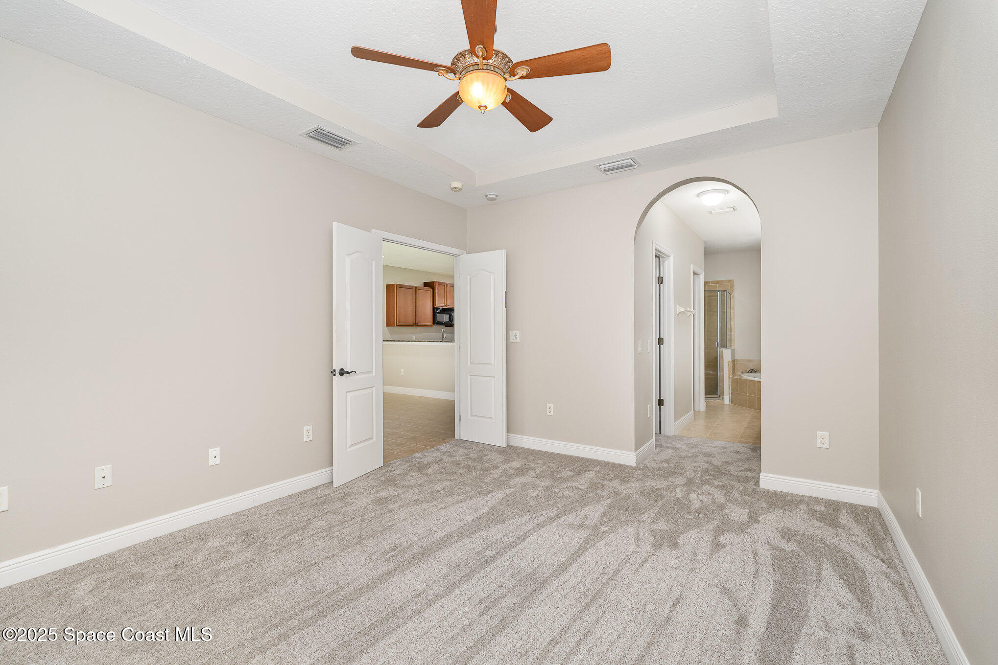 1243 Etruscan Way, 103