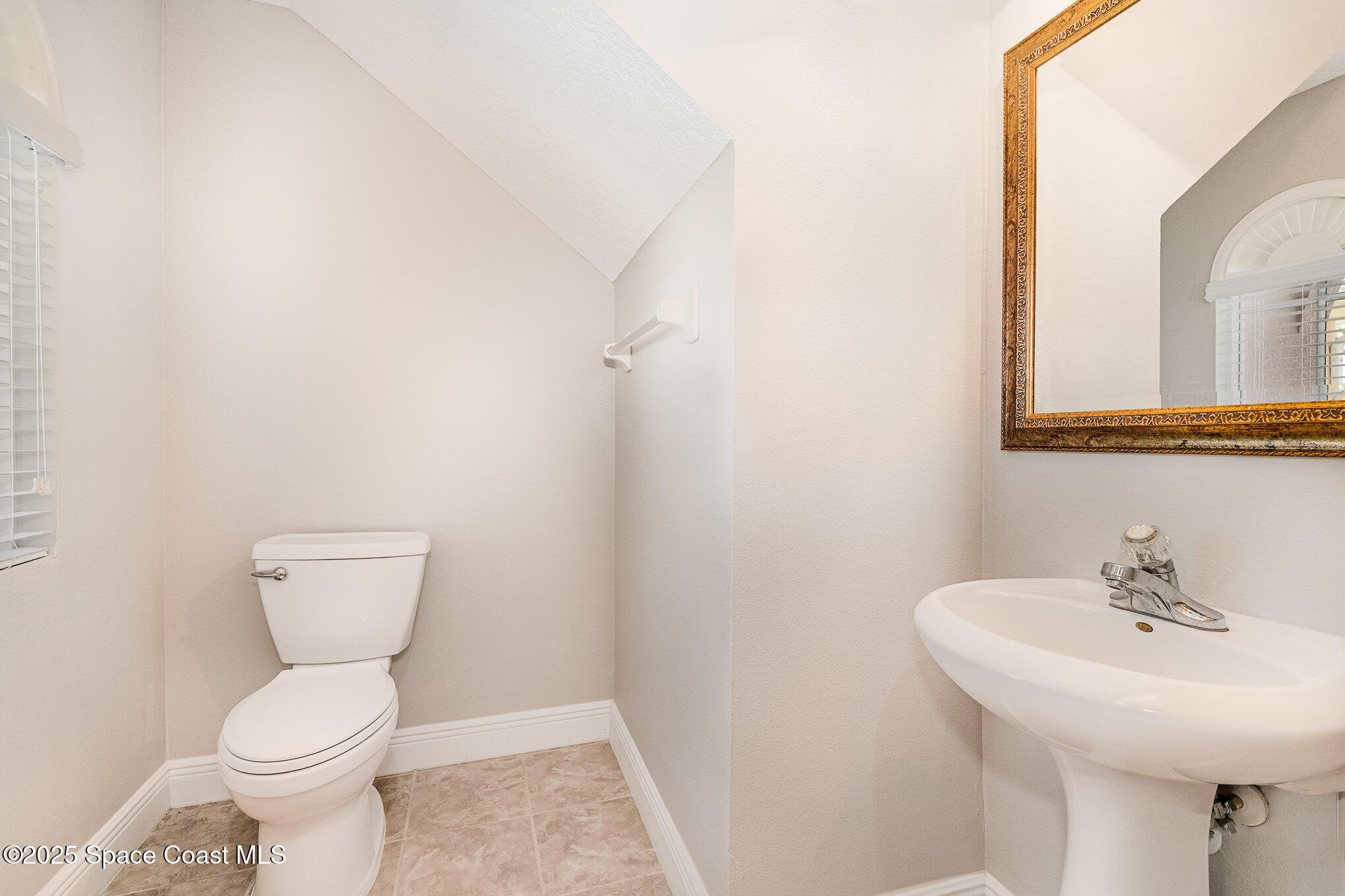 1243 Etruscan Way, 103