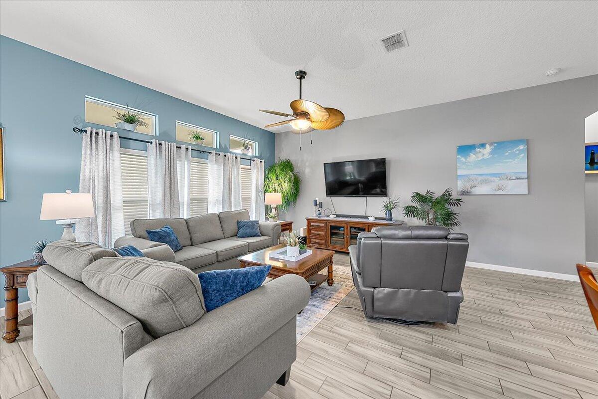 4135 Sage Brush Circle