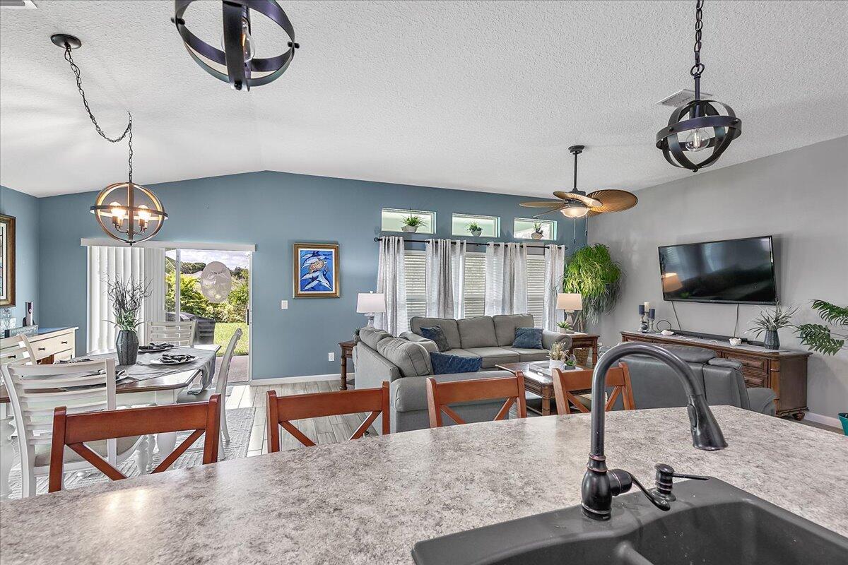 4135 Sage Brush Circle