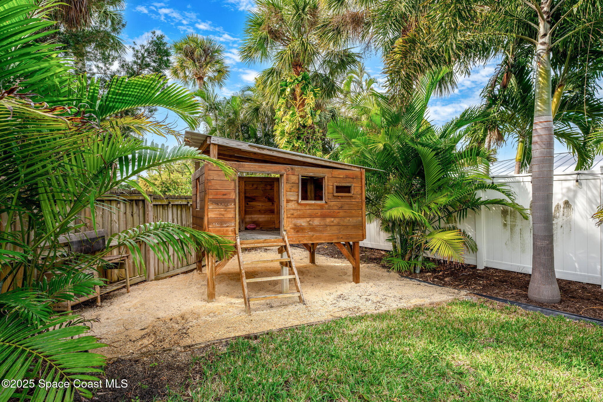 316 Palm Court