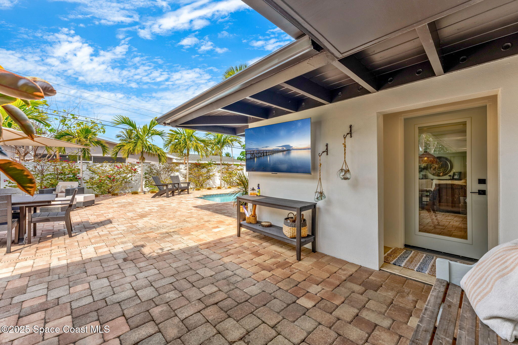 316 Palm Court