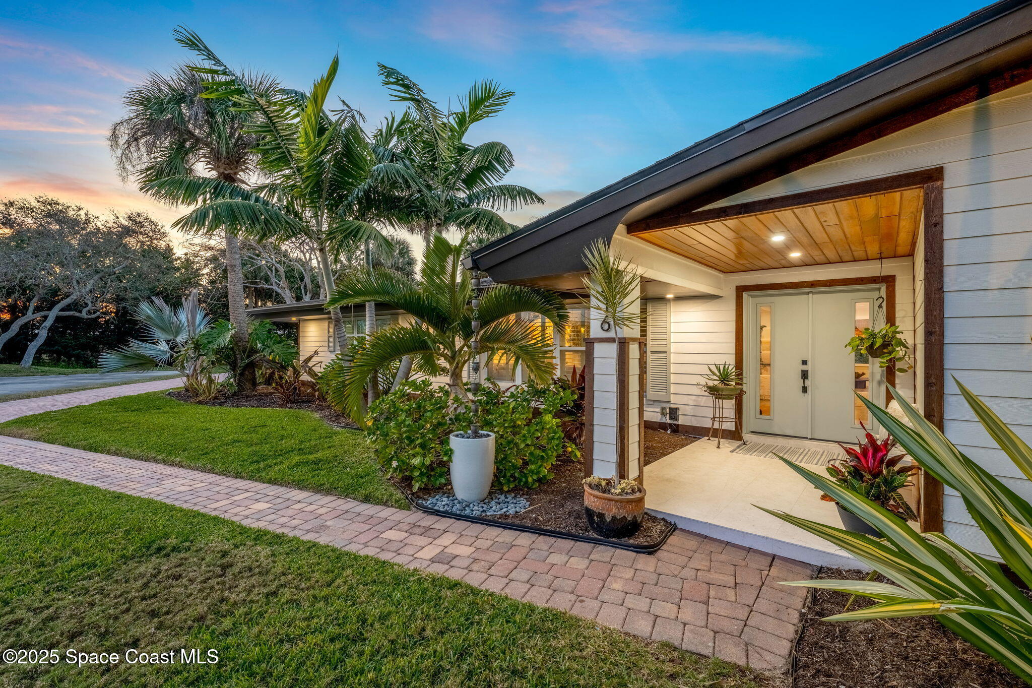 316 Palm Court