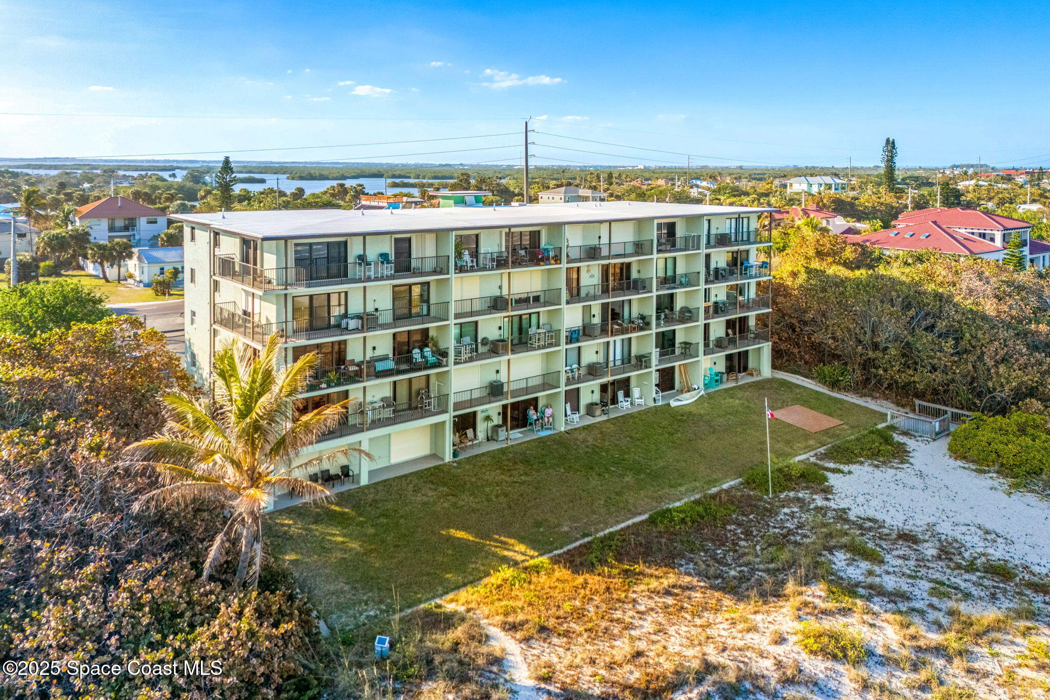1251 S Atlantic Avenue, 301