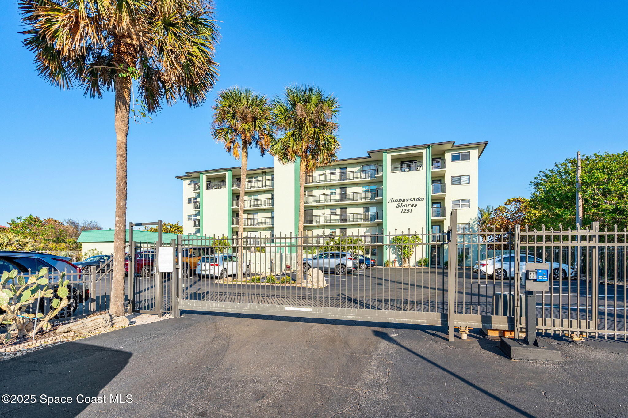 1251 S Atlantic Avenue, 301