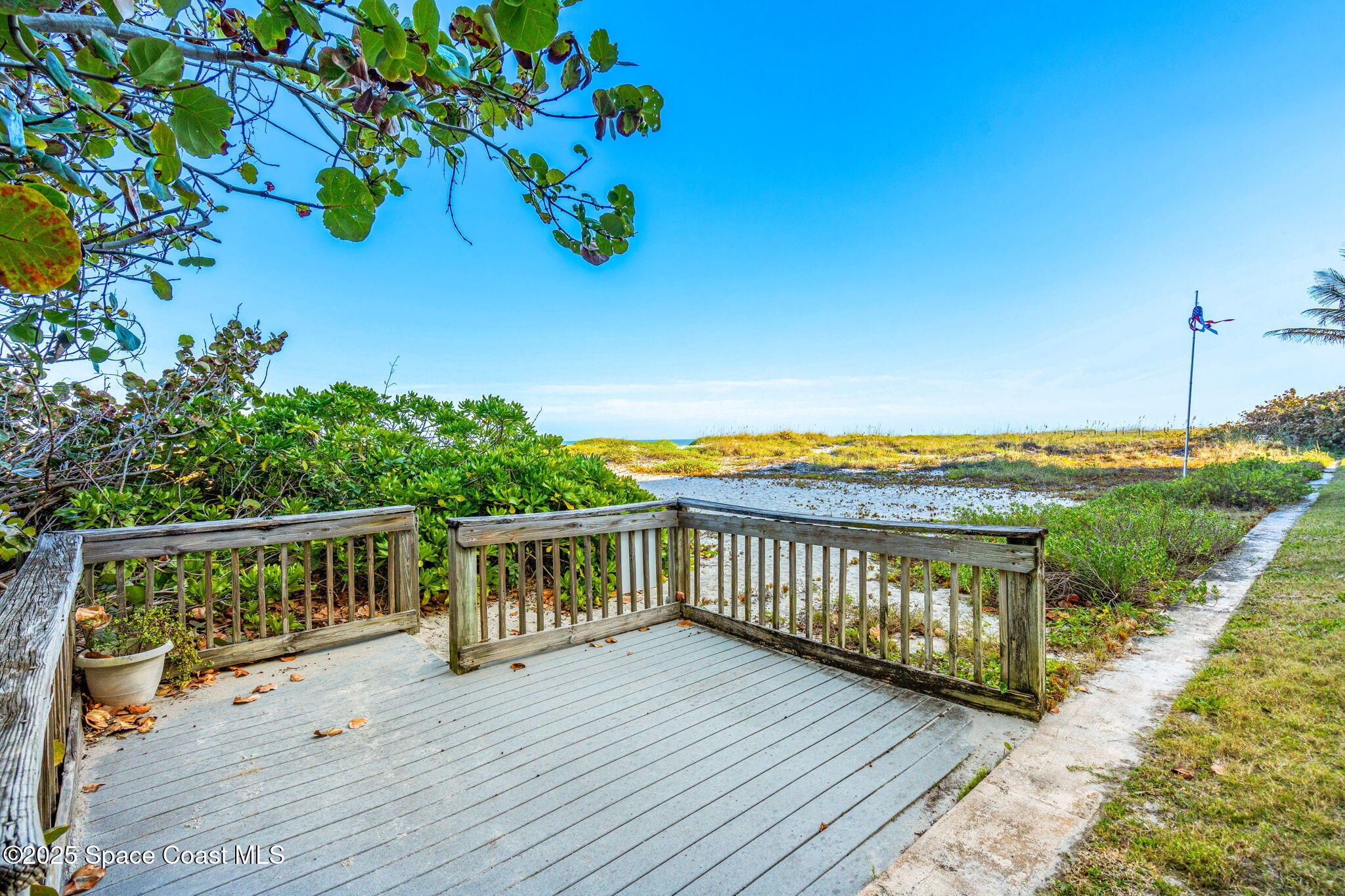 1251 S Atlantic Avenue, 301
