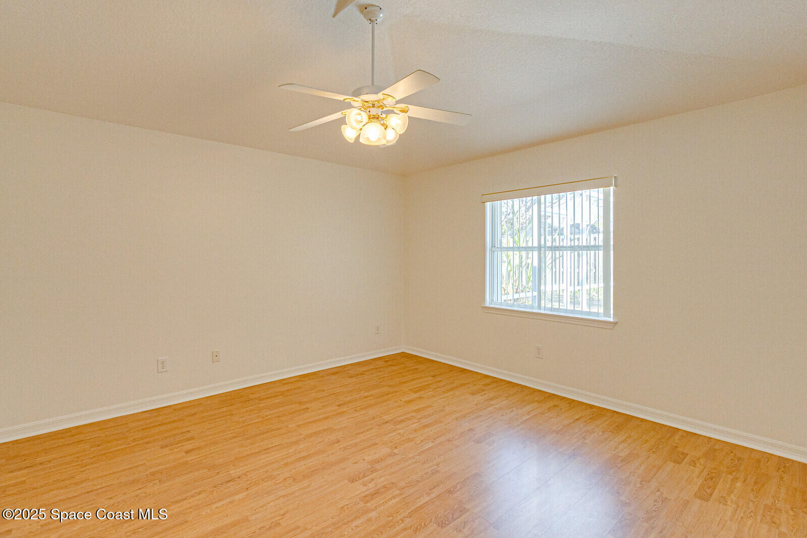 1059 Egret Lake Way