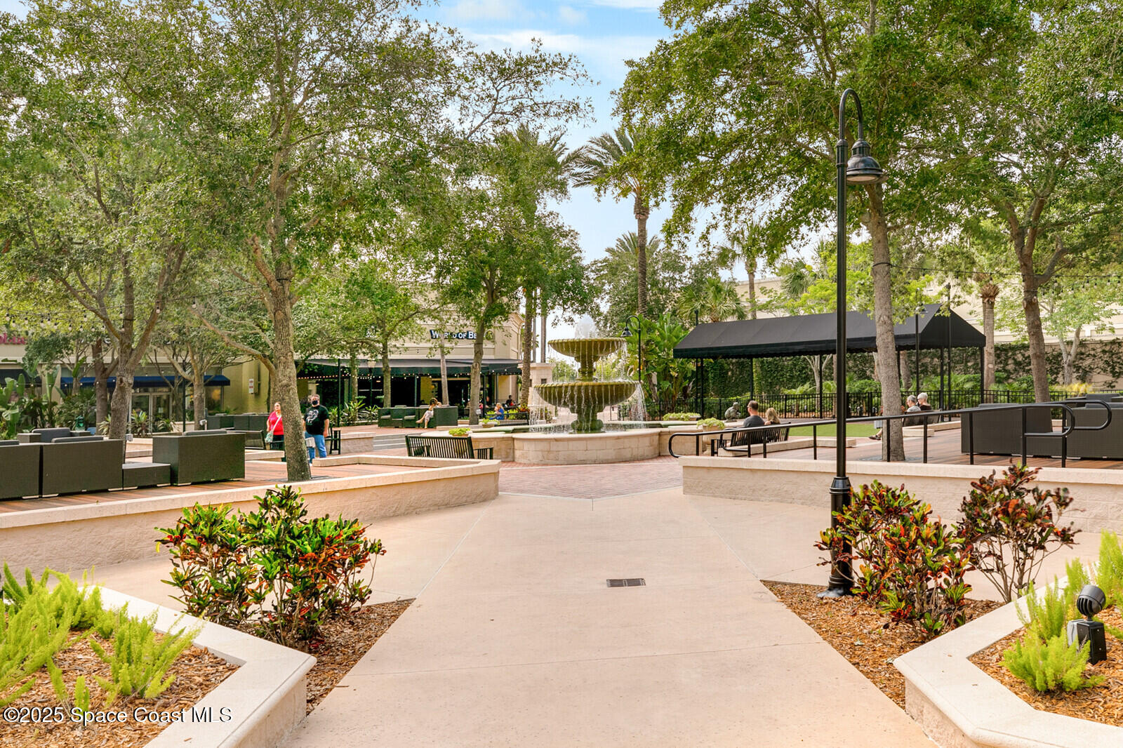 1059 Egret Lake Way