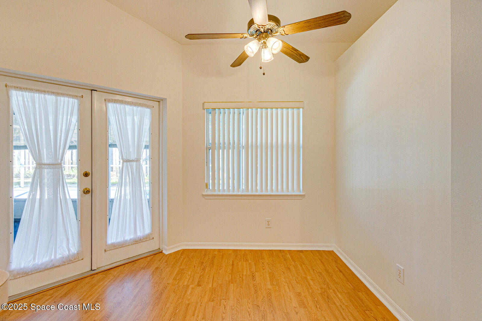 1059 Egret Lake Way