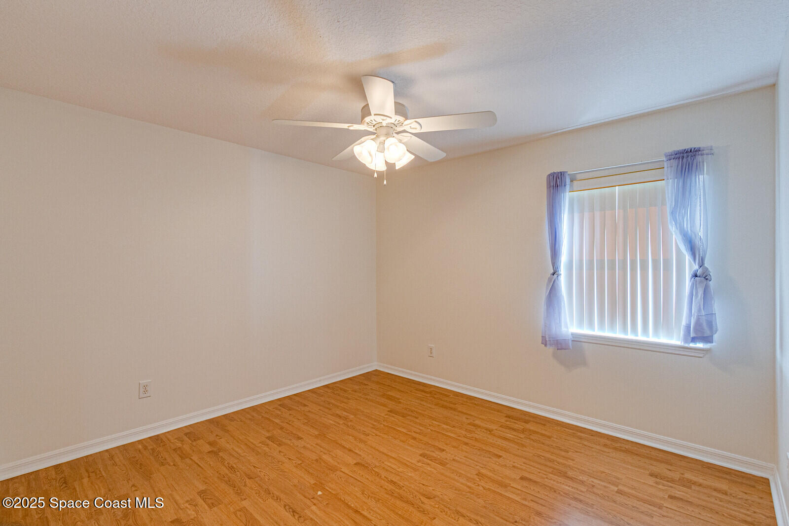 1059 Egret Lake Way