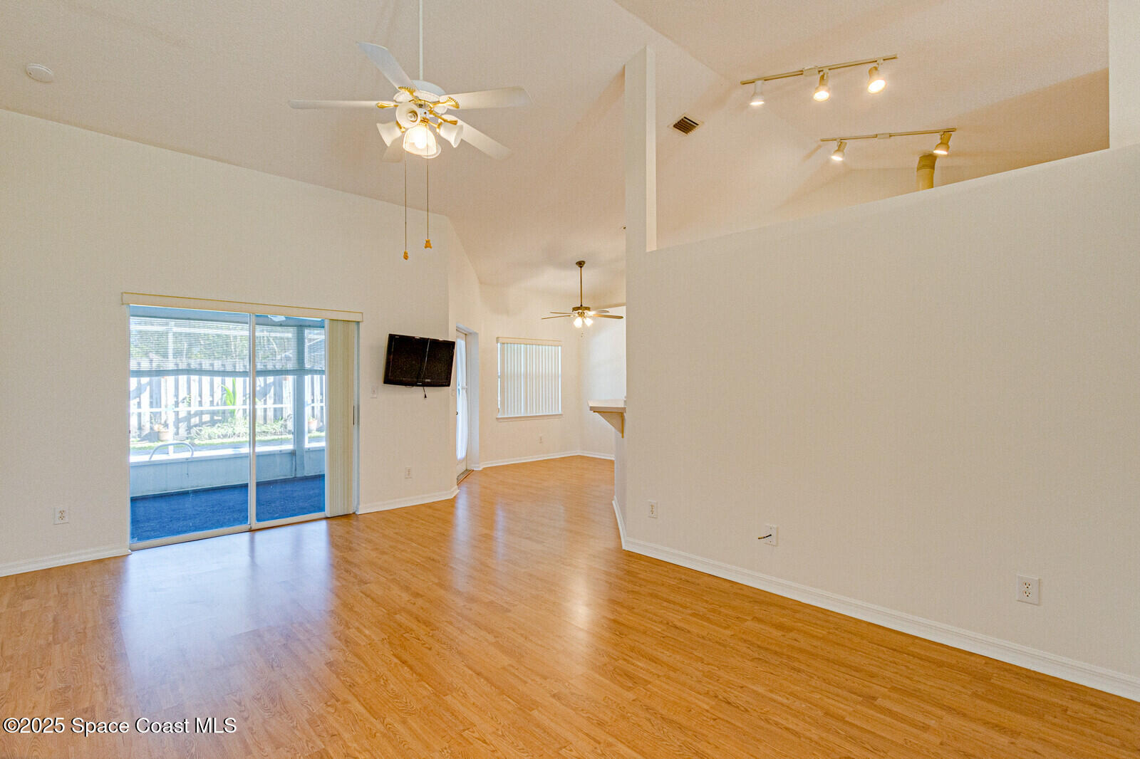 1059 Egret Lake Way