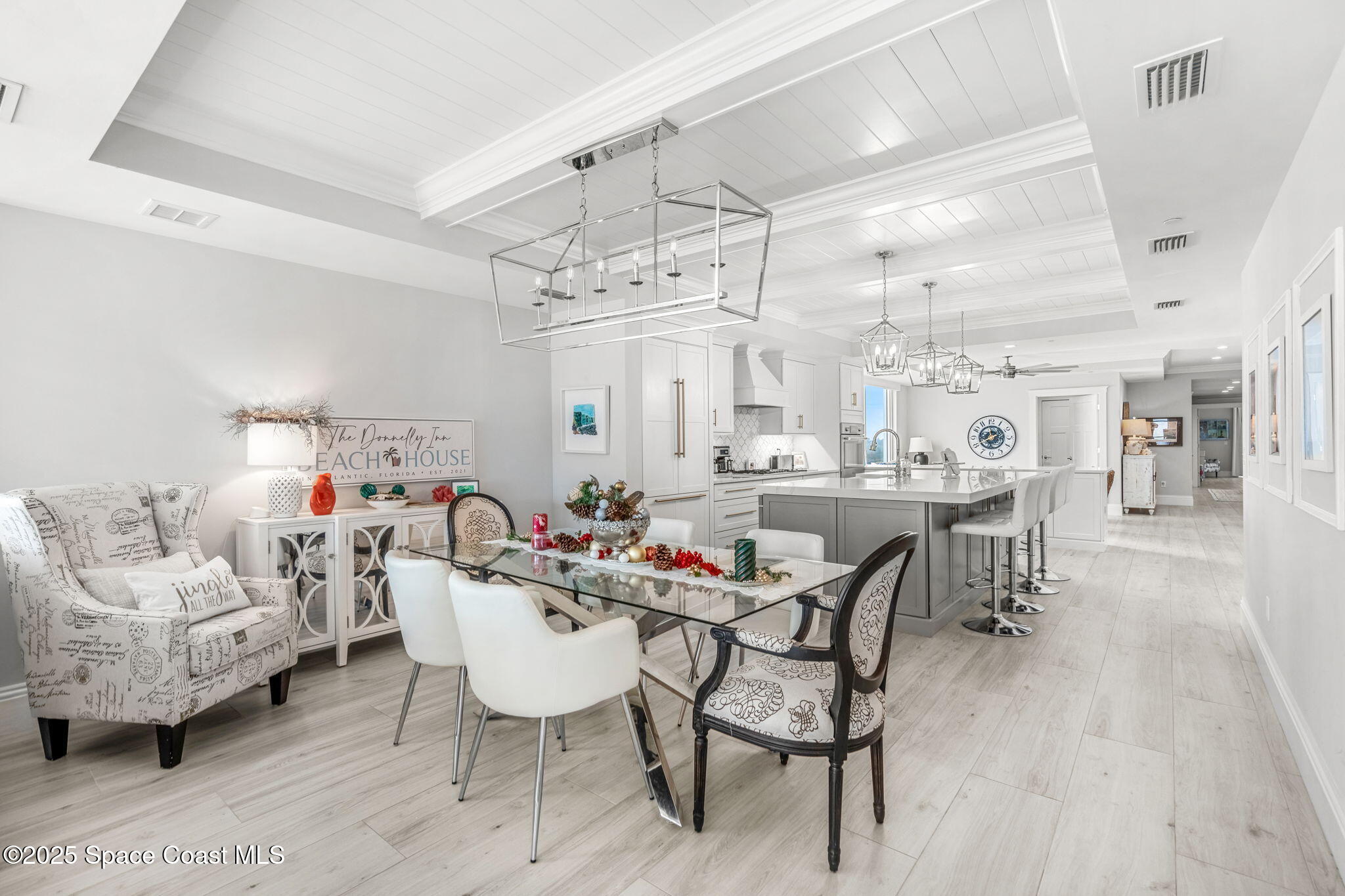 1645 N Highway A1a, 303