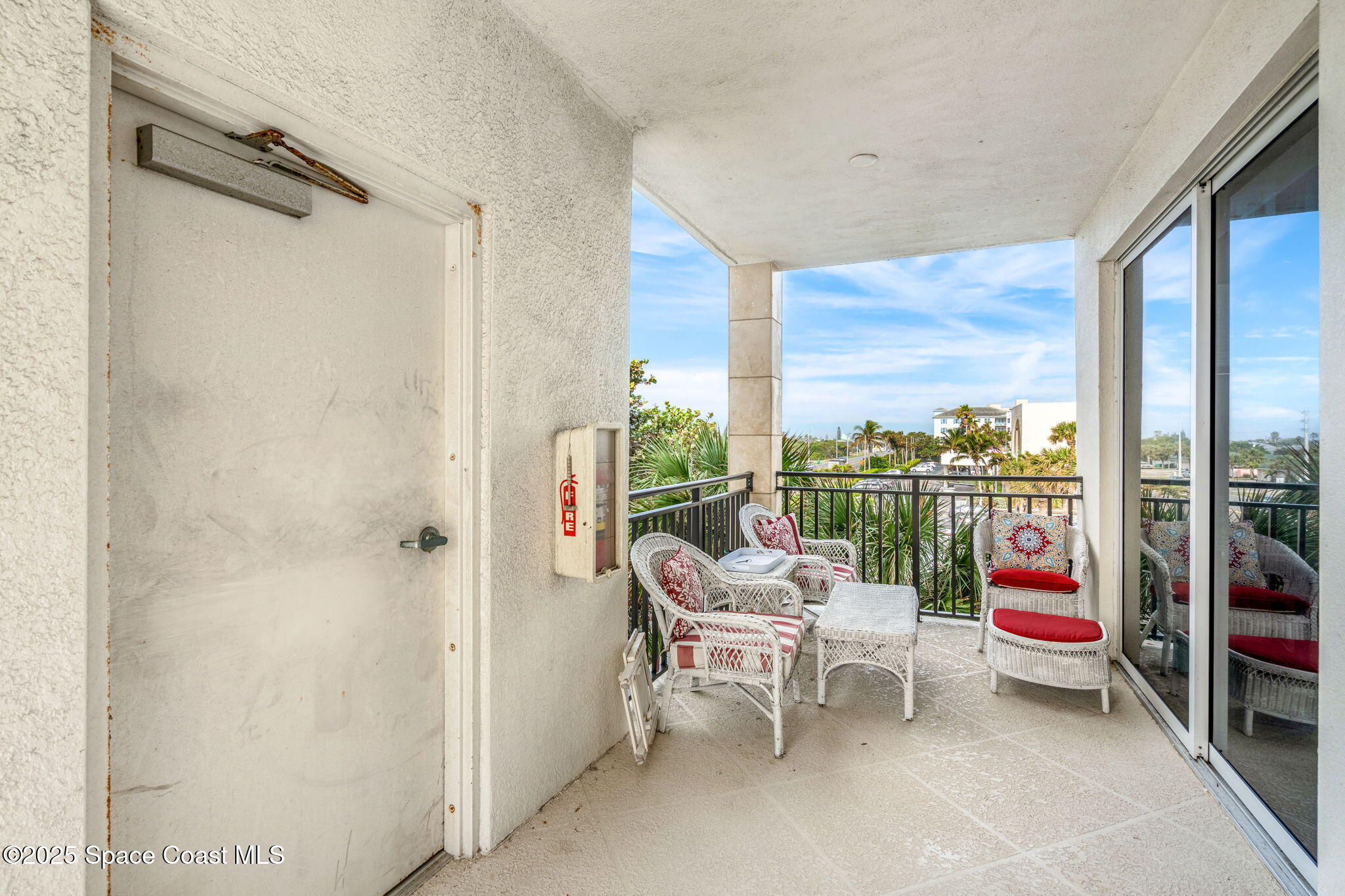 1645 N Highway A1a, 303