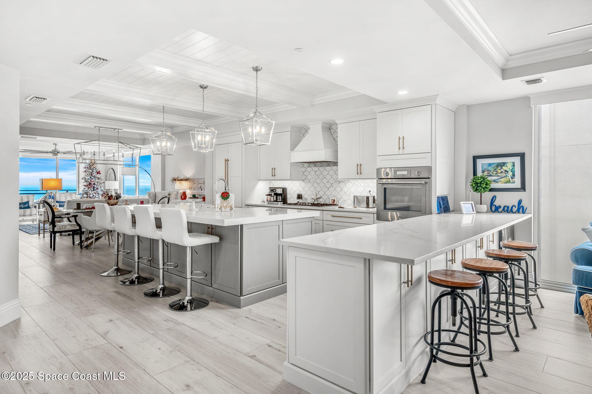 1645 N Highway A1a, 303