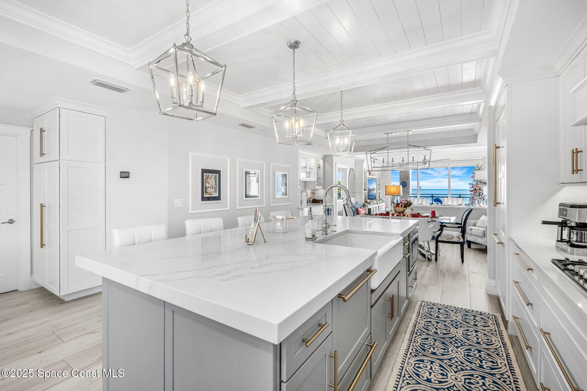 1645 N Highway A1a, 303