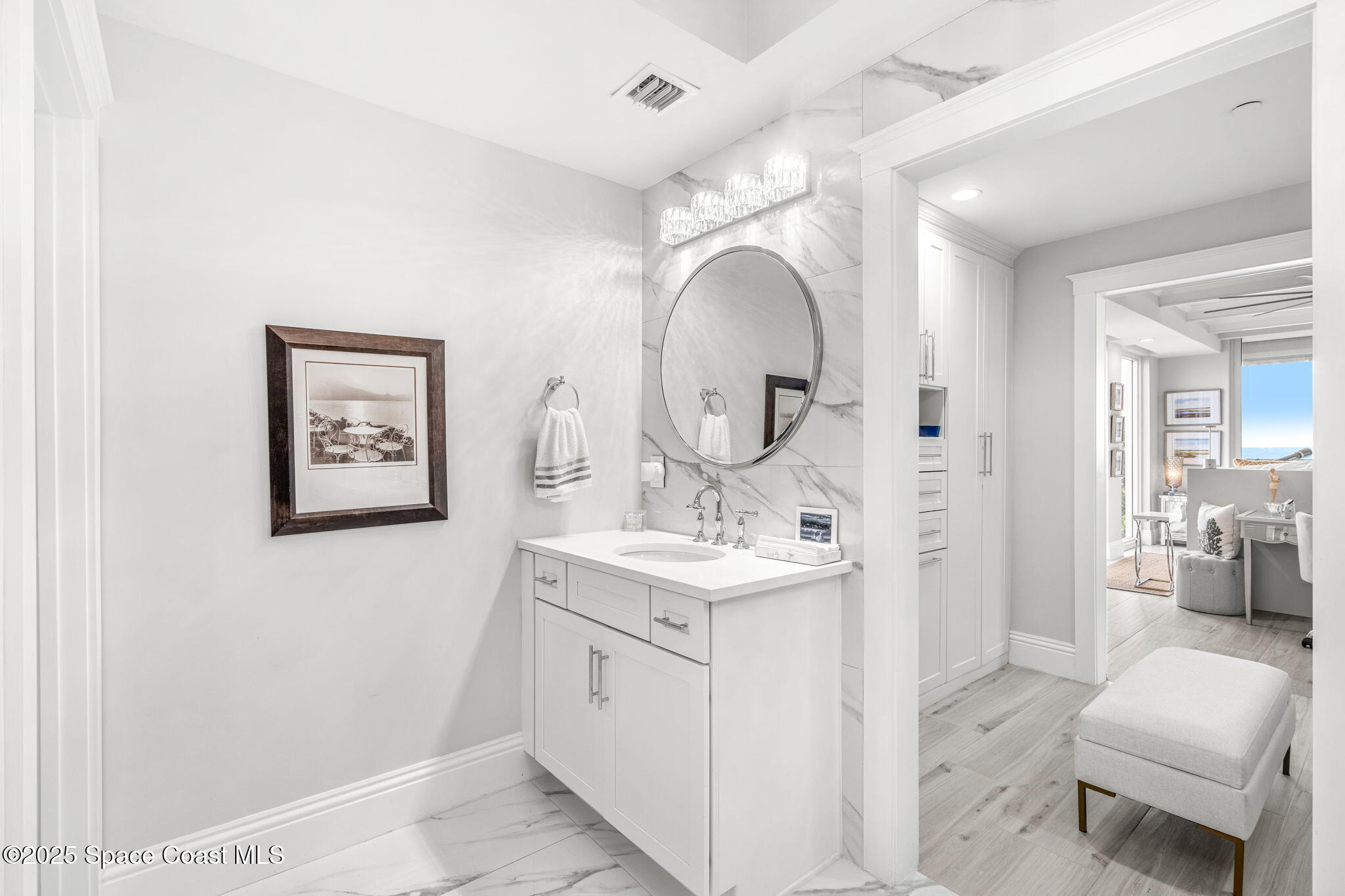 1645 N Highway A1a, 303