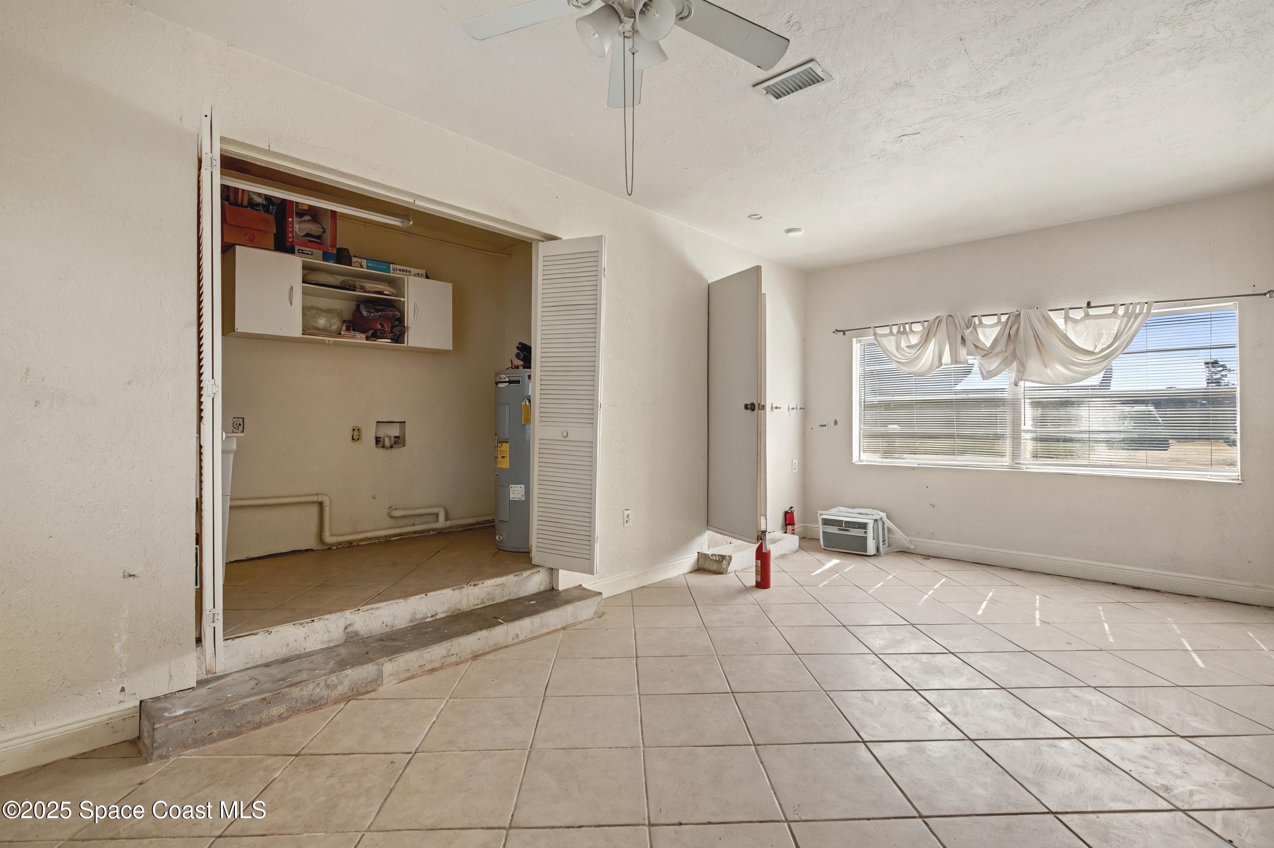 305 W Arlington Street