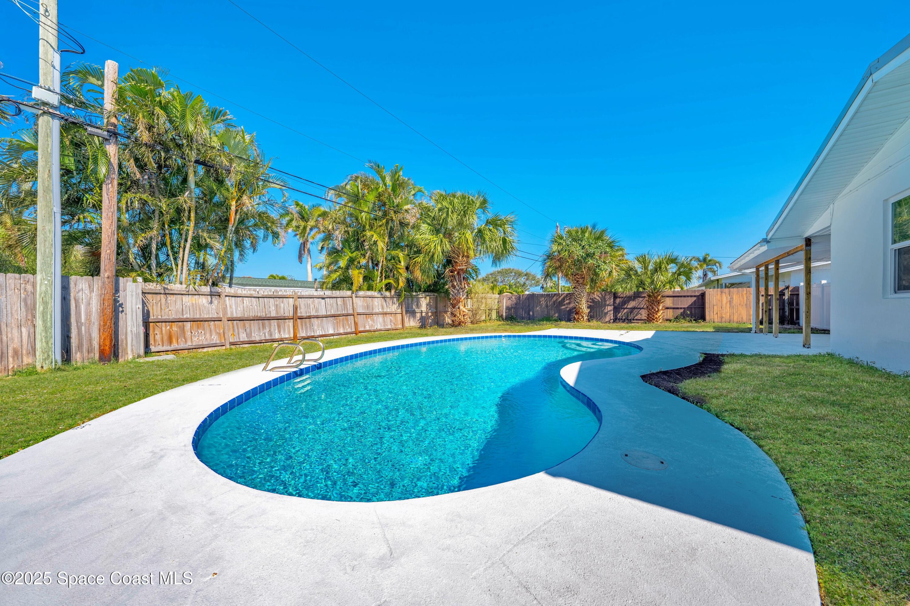 380 Cassia Boulevard