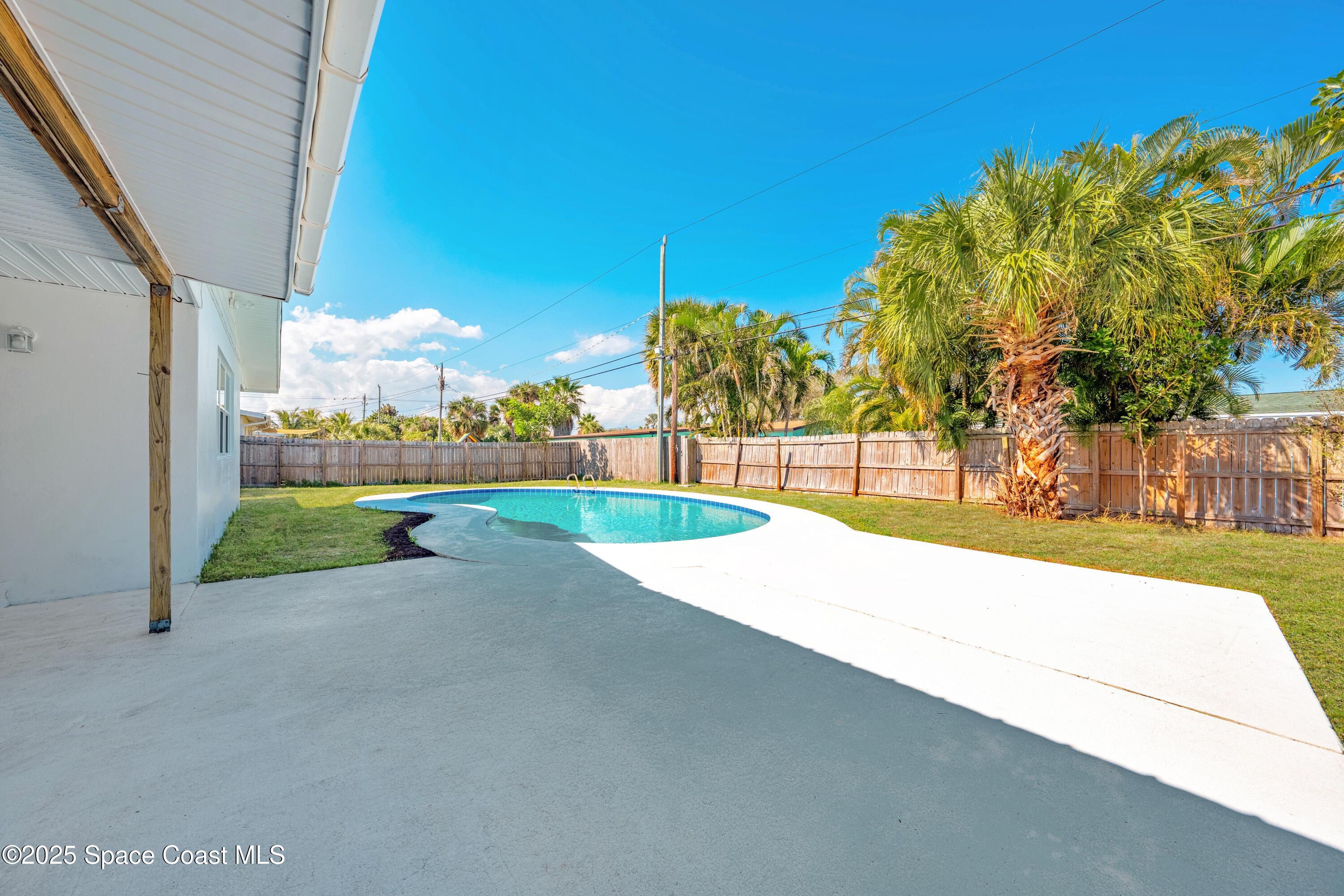 380 Cassia Boulevard