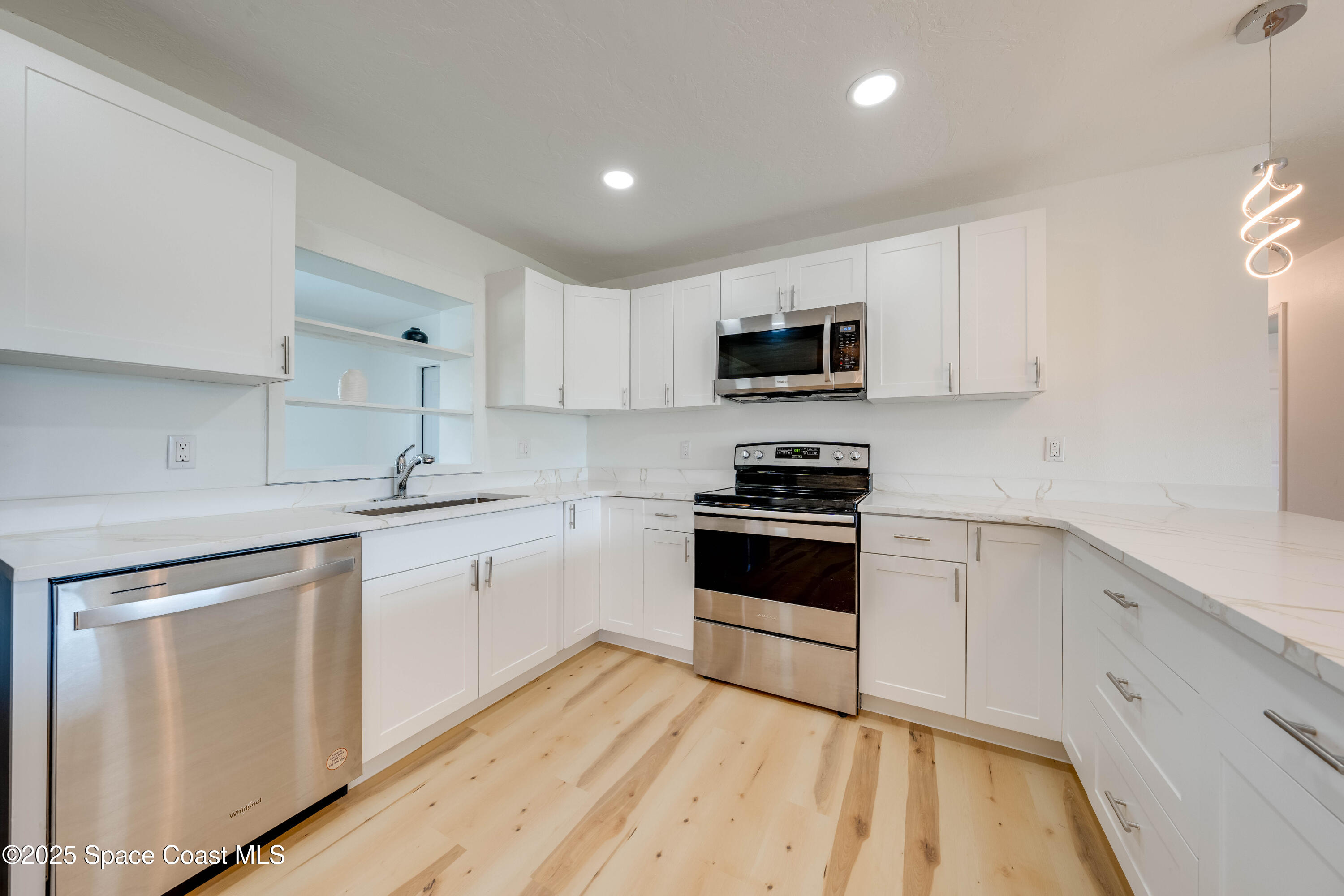 380 Cassia Boulevard