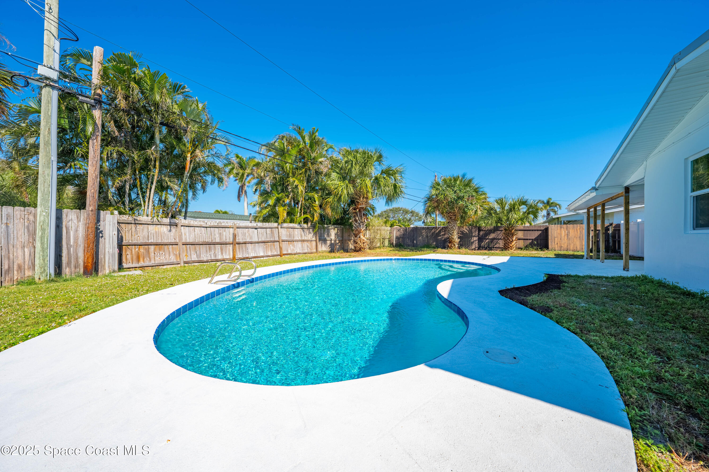 380 Cassia Boulevard