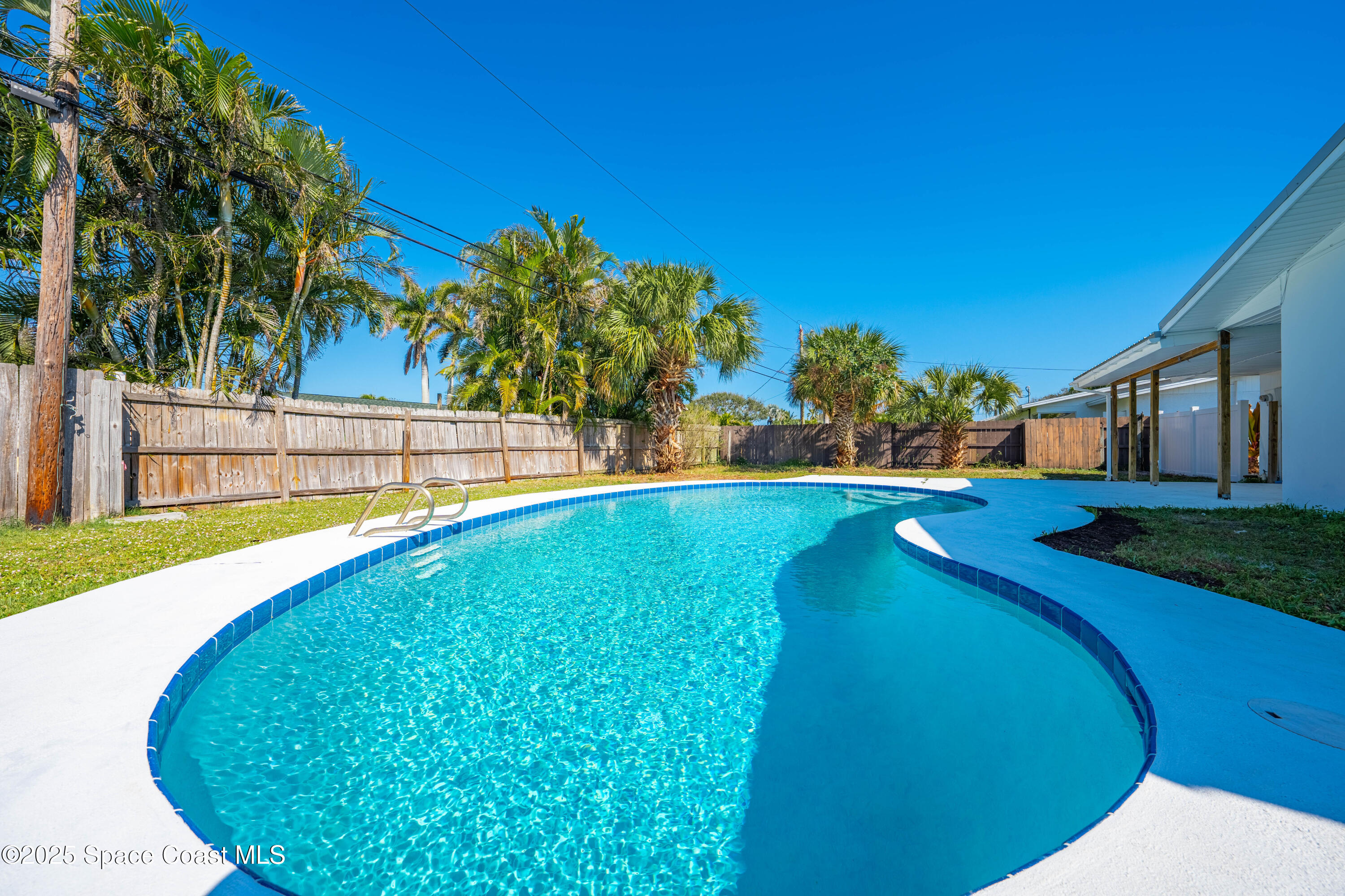 380 Cassia Boulevard