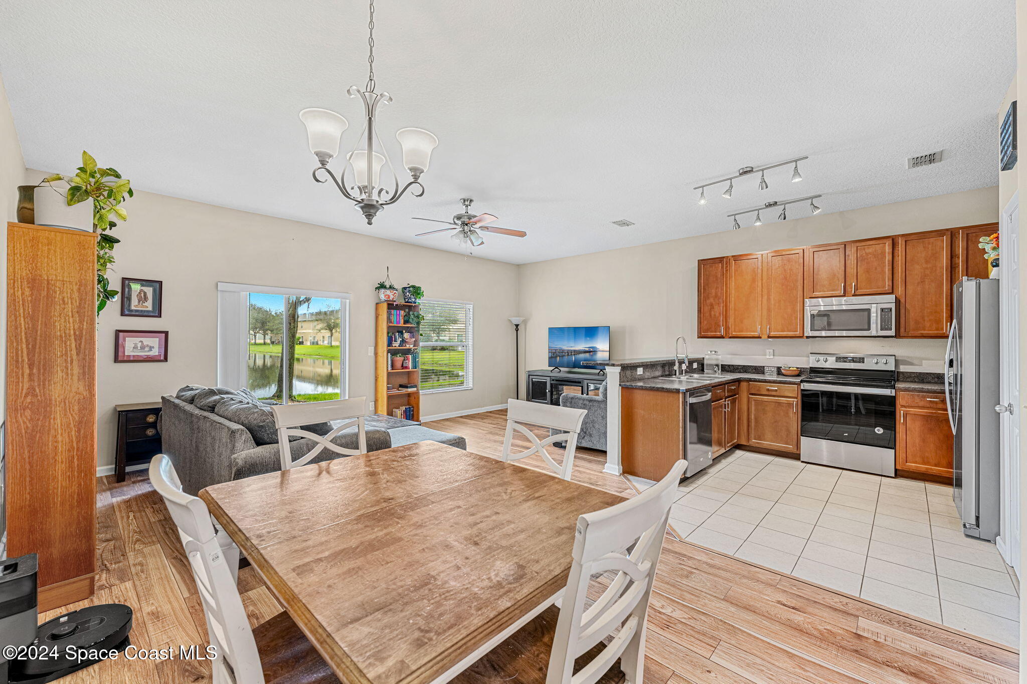 2740 Revolution Street, 103