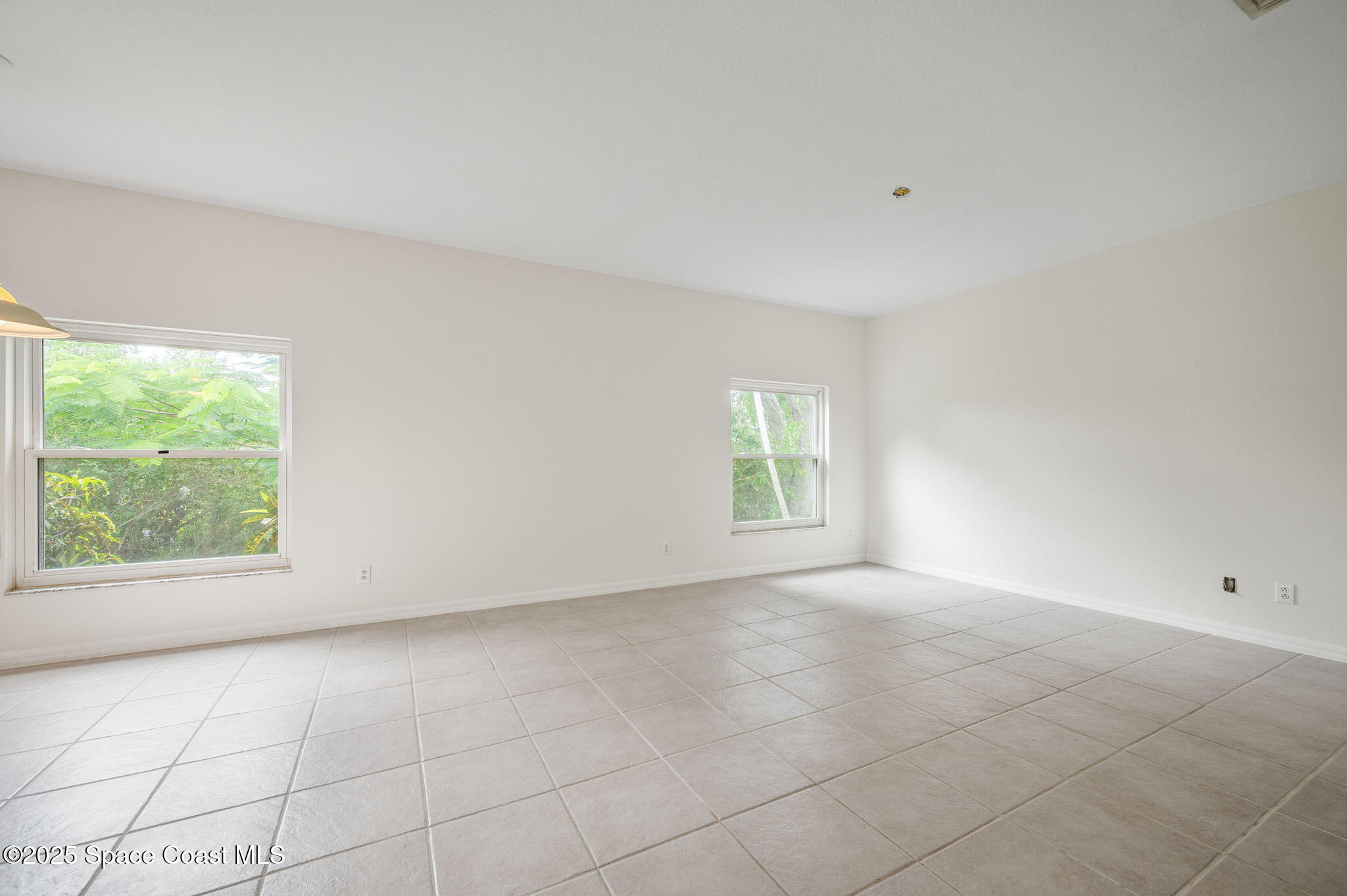 1623 Laramie Circle