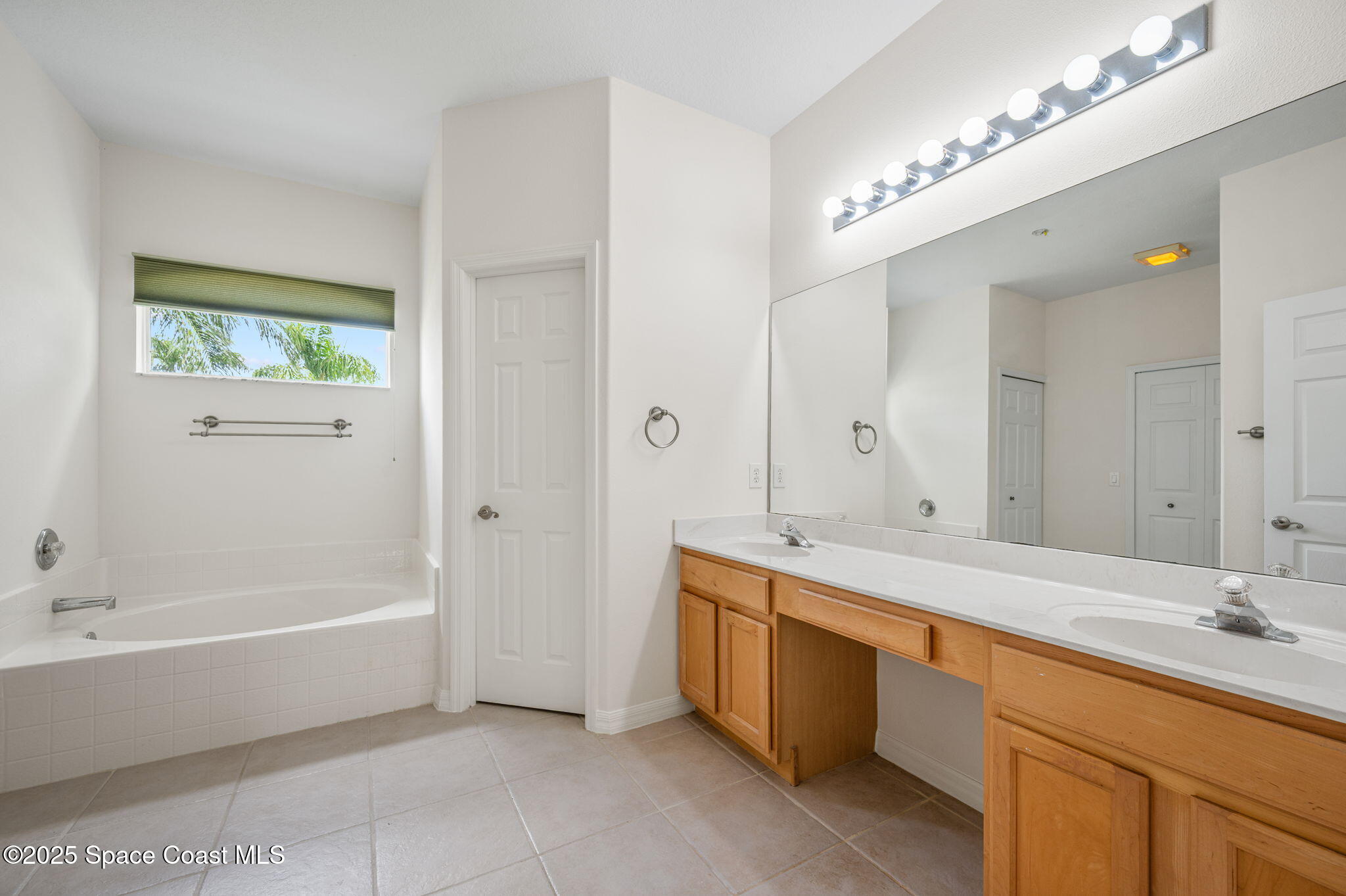 1623 Laramie Circle