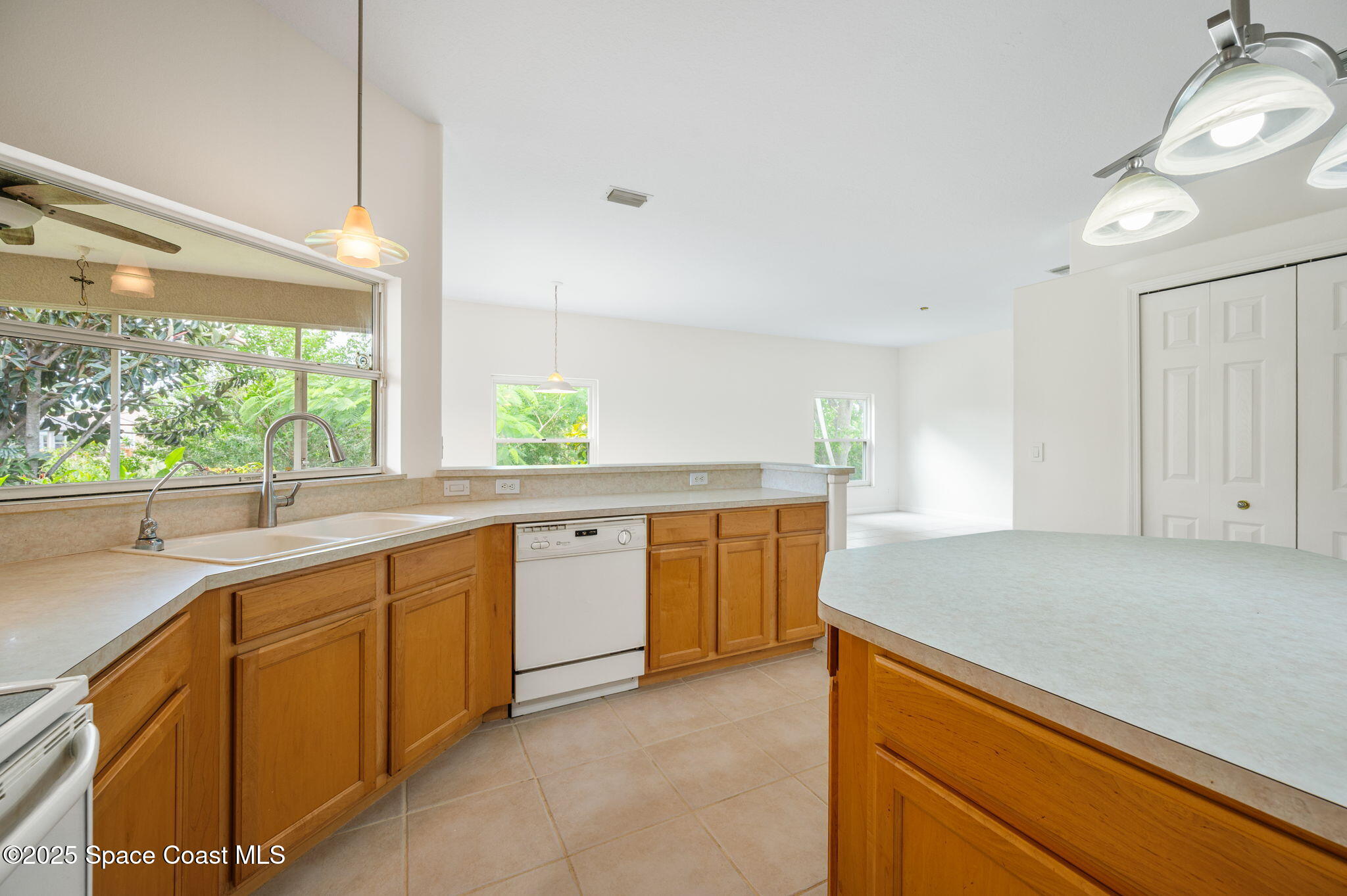 1623 Laramie Circle