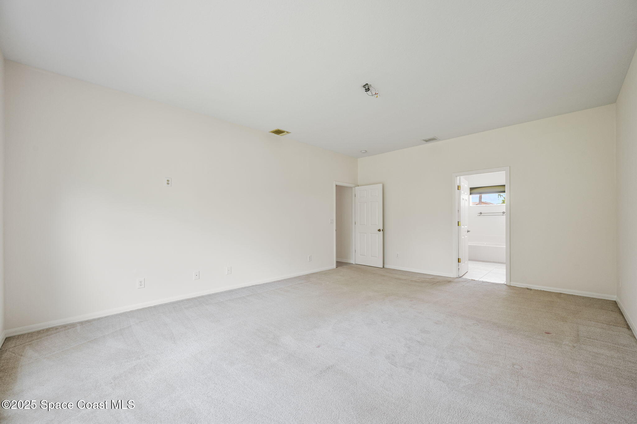 1623 Laramie Circle