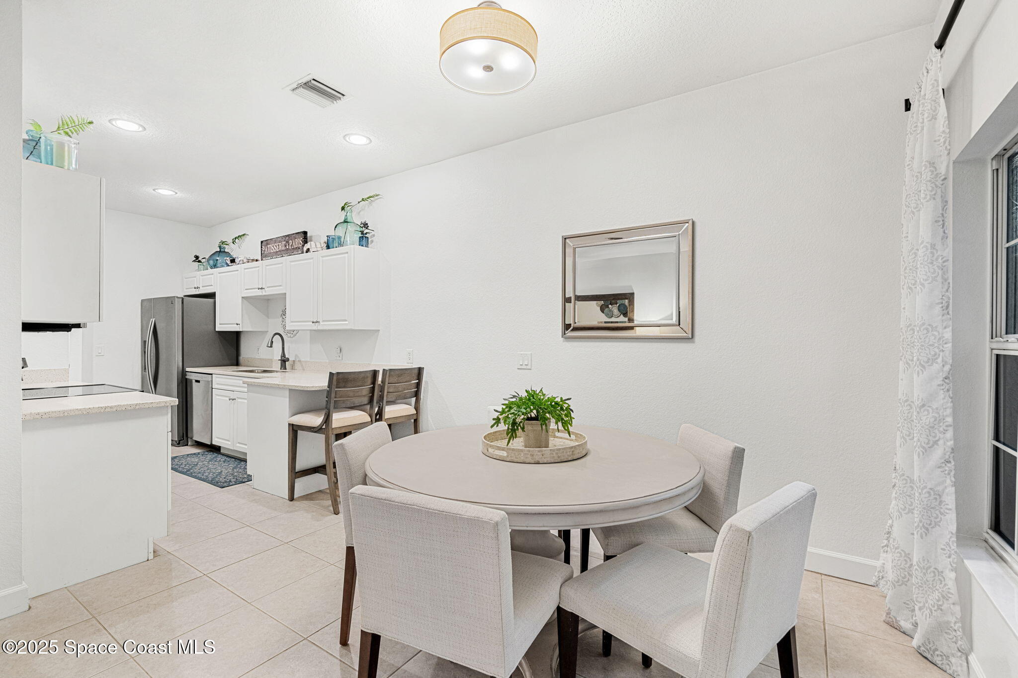 7959 Evelyn Court