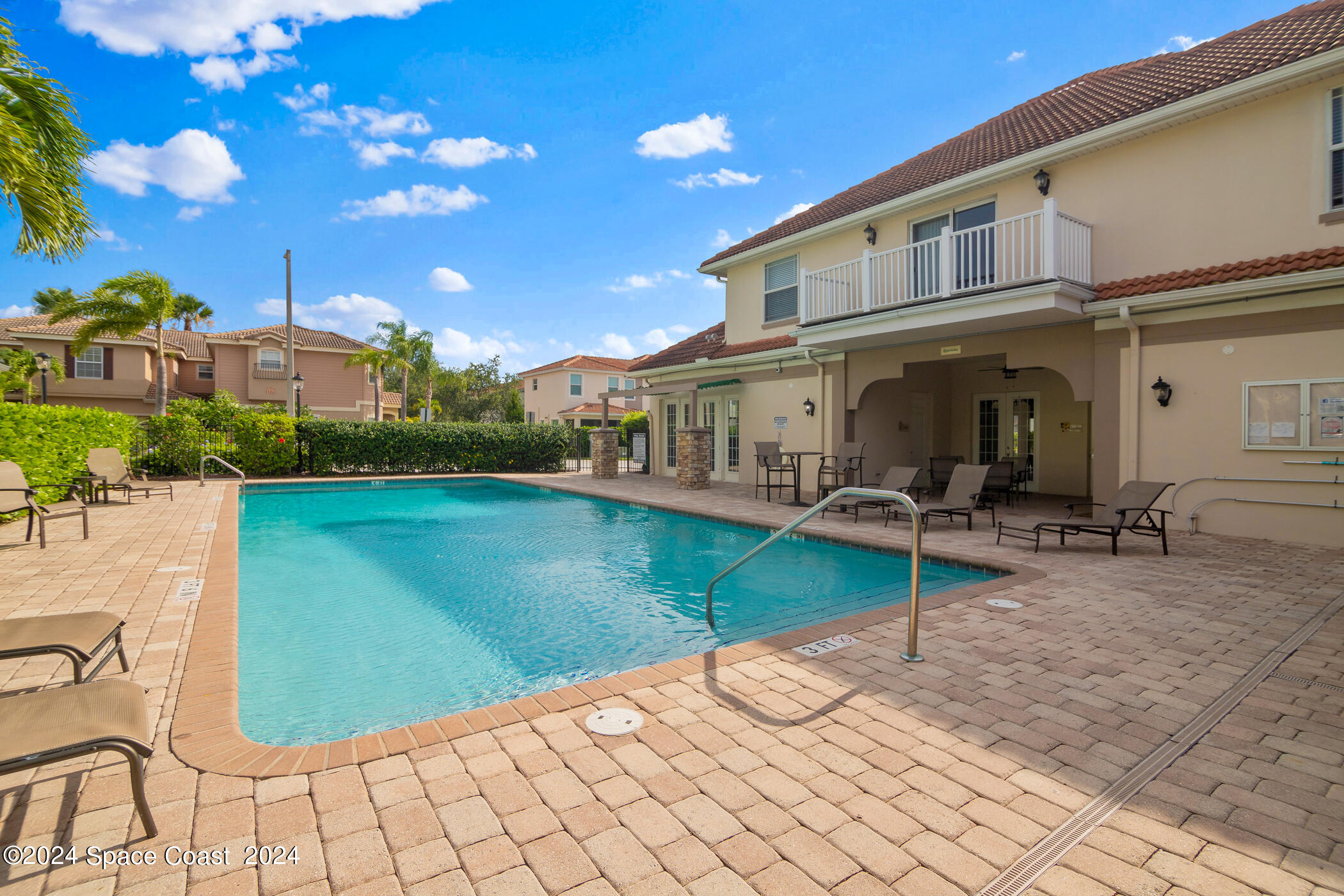 1410 Isabella Drive 104