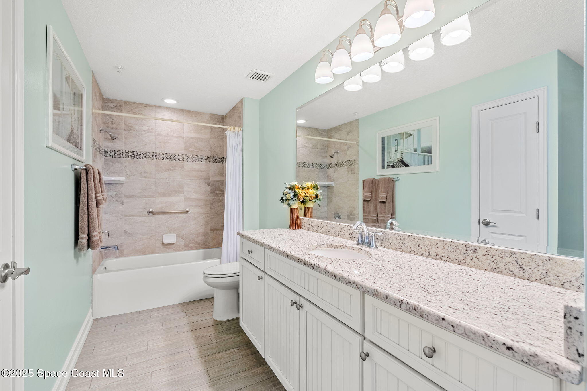 1045 Highway A1a, 506