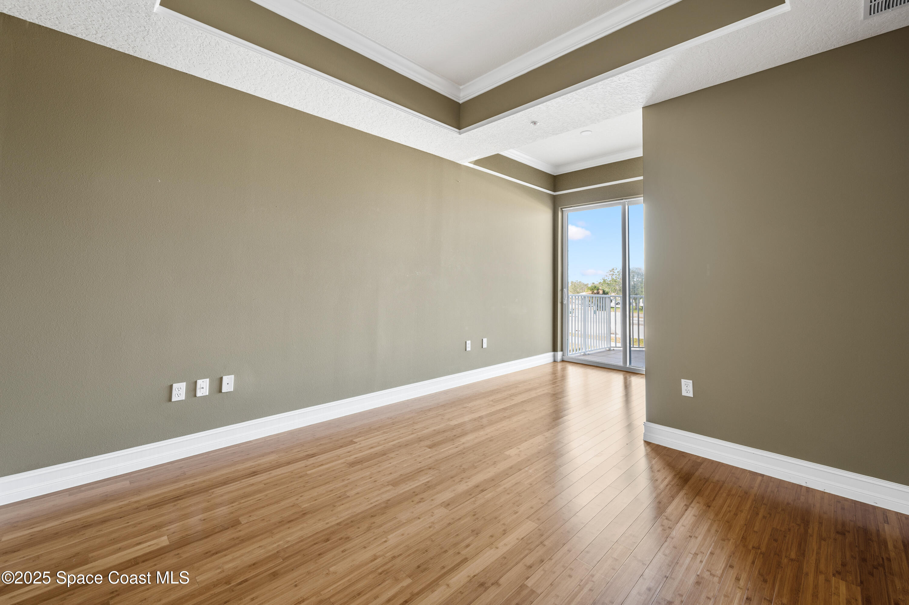 1 Indian River Avenue, 201