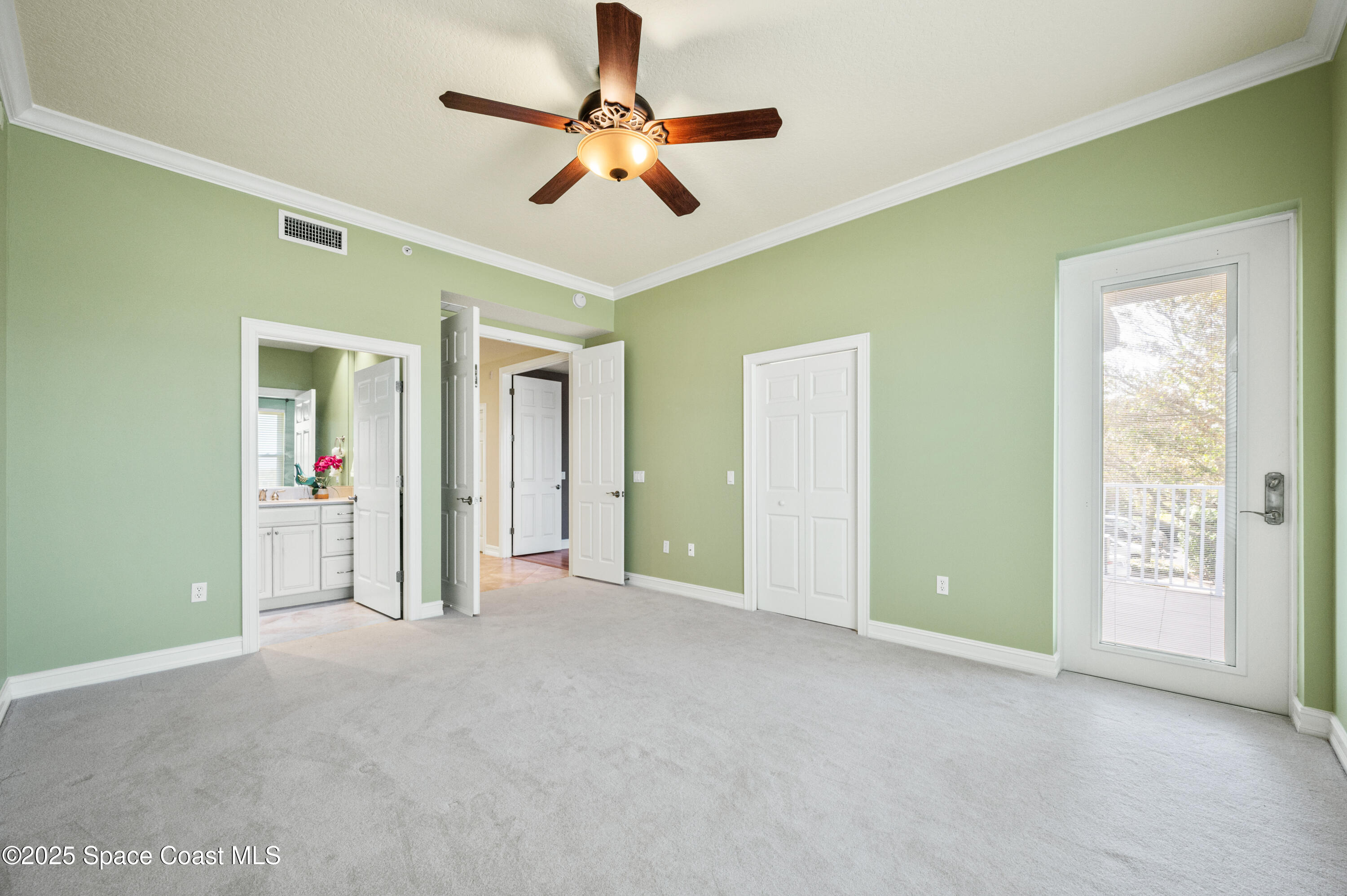 1 Indian River Avenue, 201