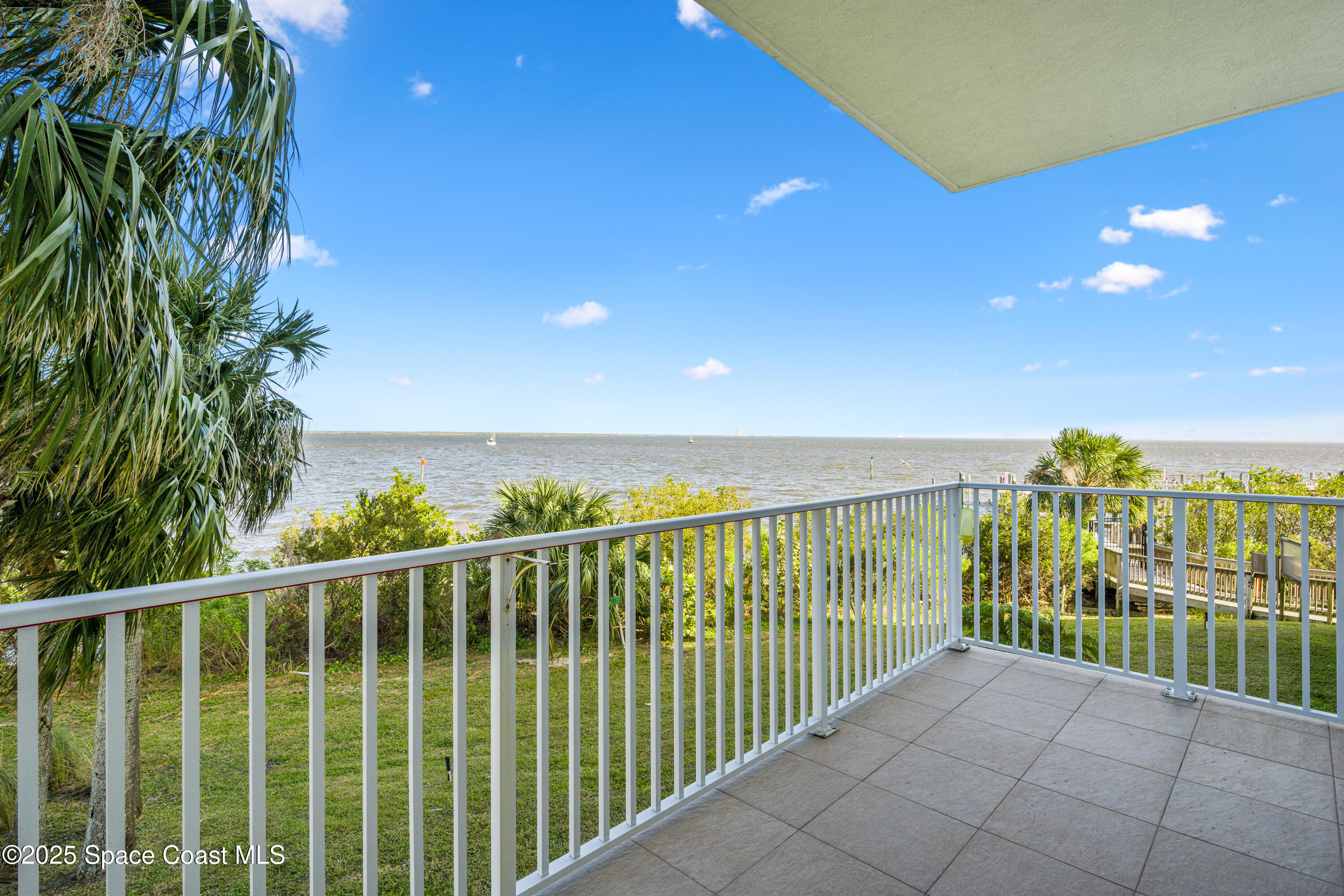 1 Indian River Avenue, 201