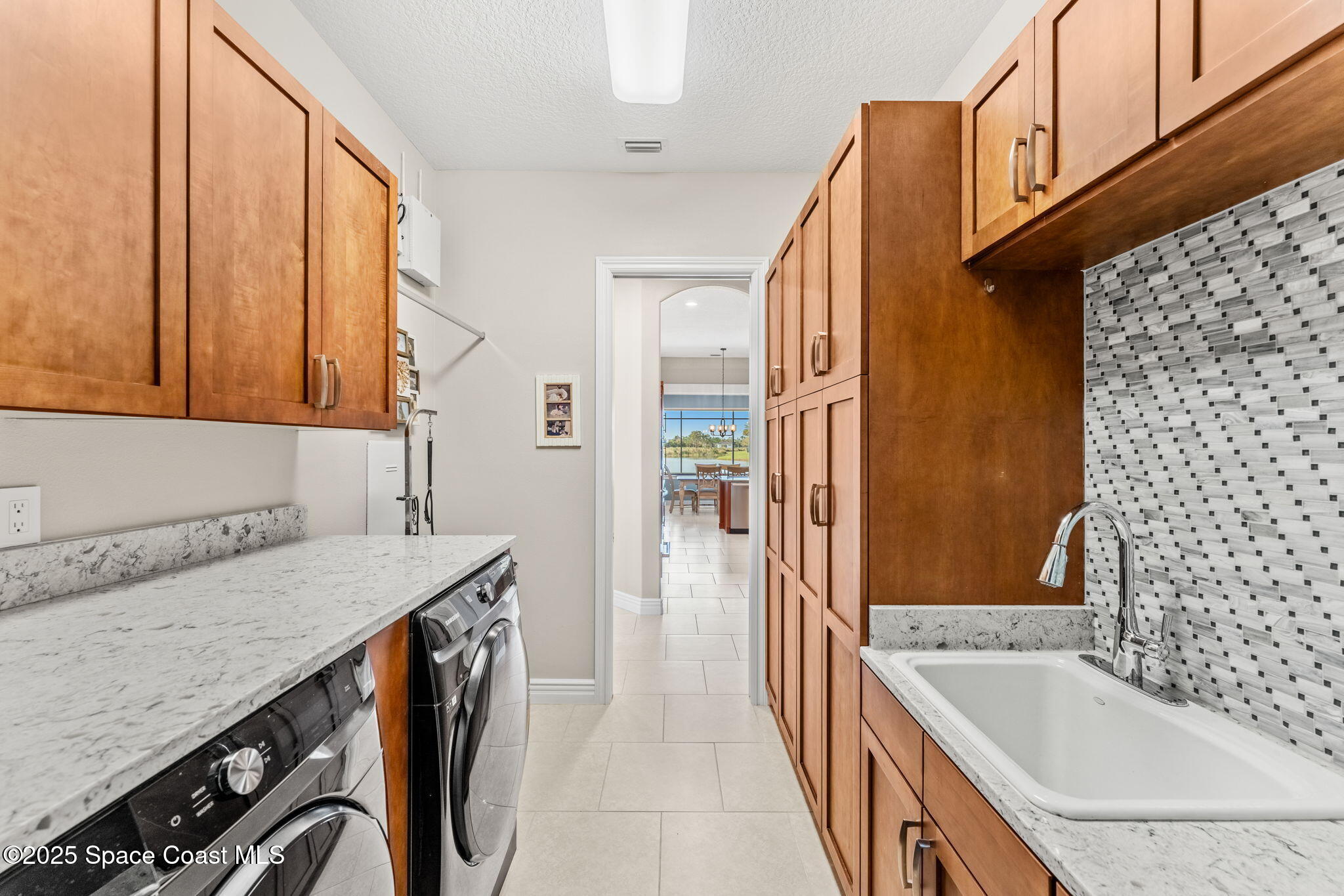 3032 Sallisbury Court
