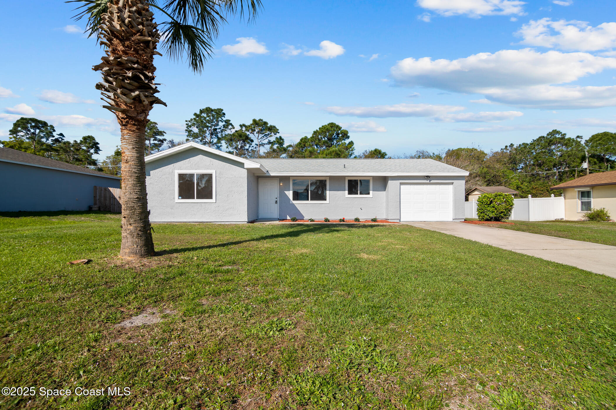 222 Van Loon Avenue NE