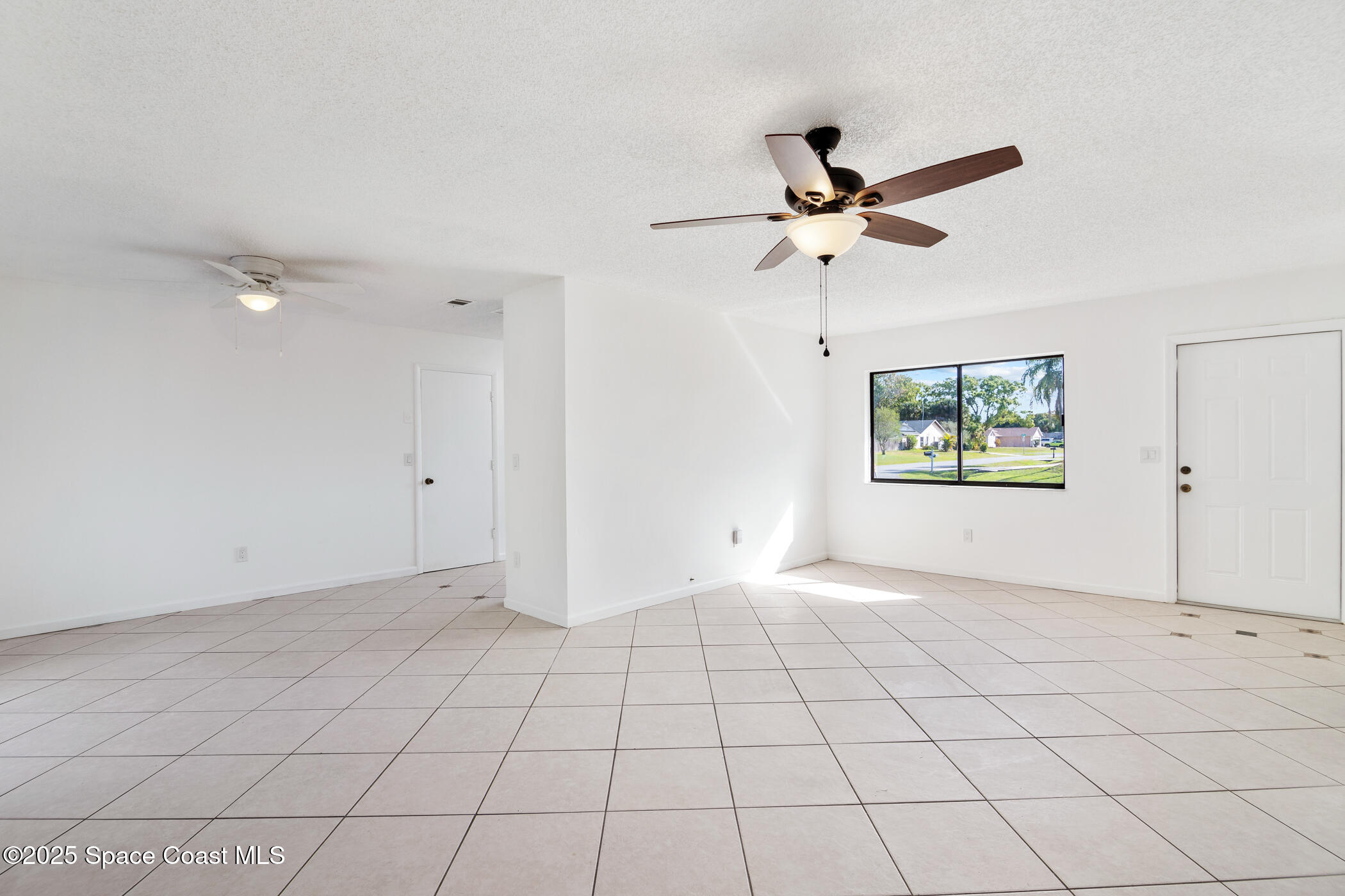 222 Van Loon Avenue NE