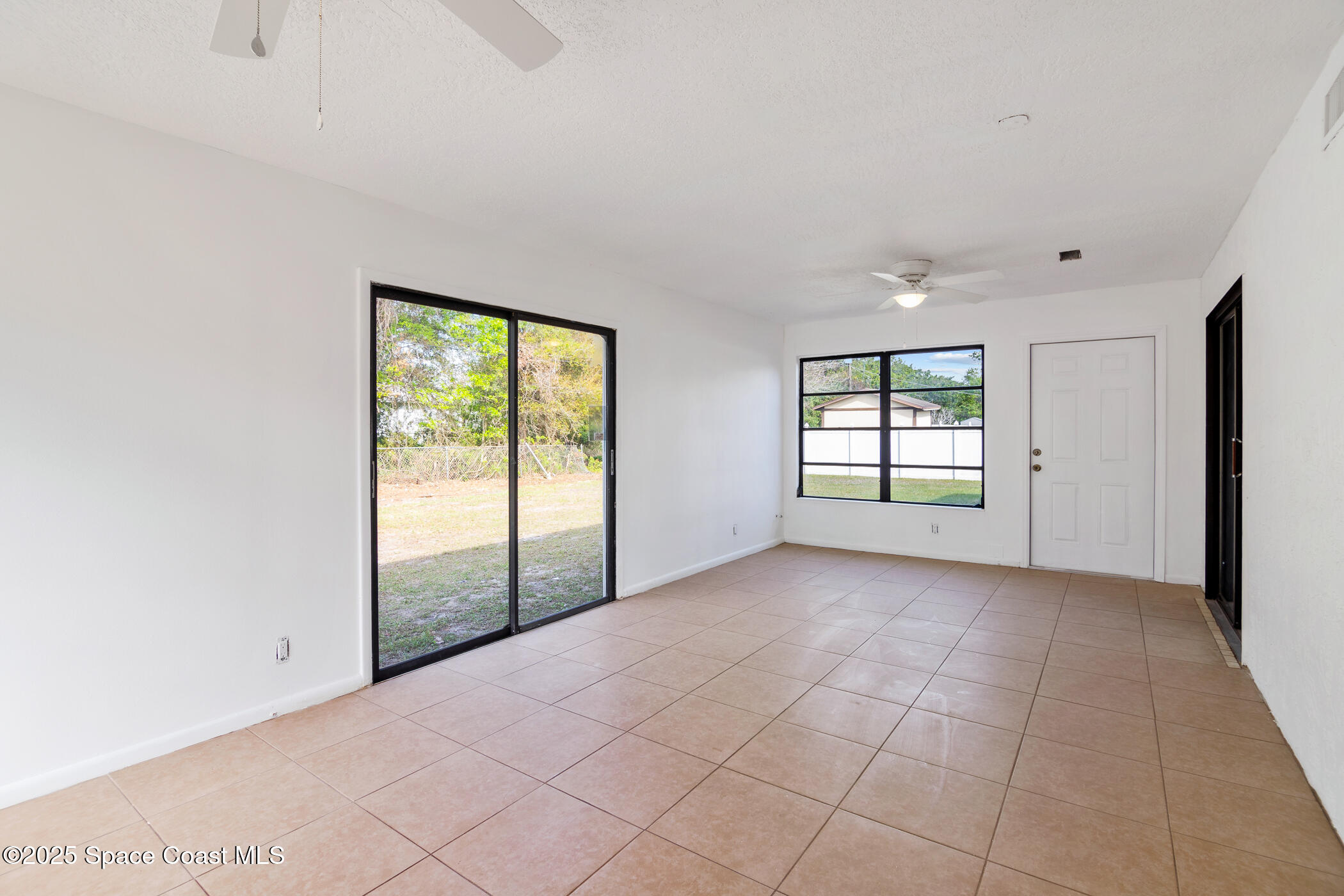 222 Van Loon Avenue NE